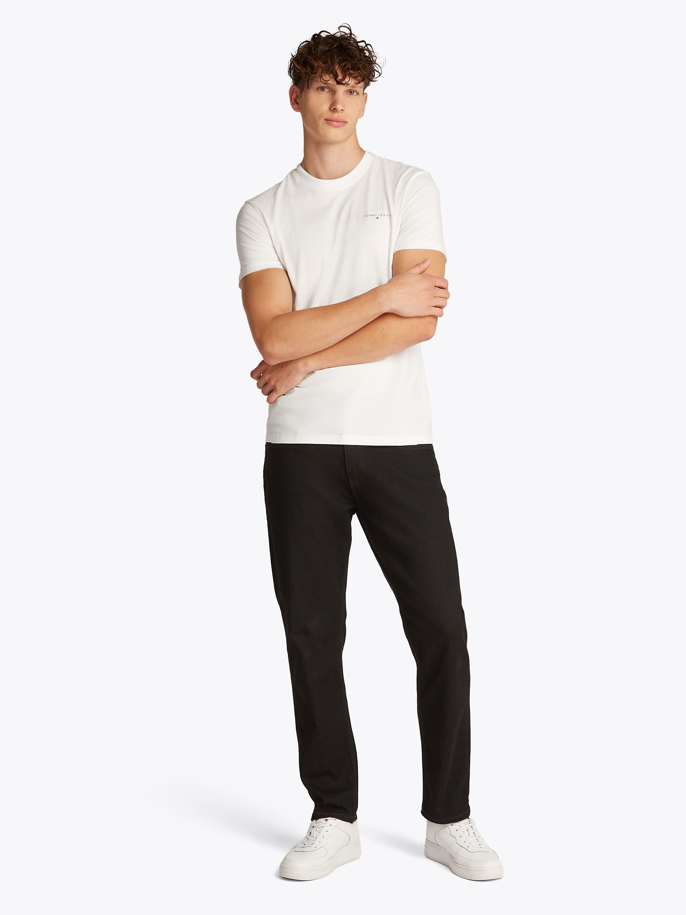 Tommy Jeans Plus Rundhalsshirt »TJM SLIM LINEAR CHEST SS TEE EXT«, in Großen Größen, Logodruck