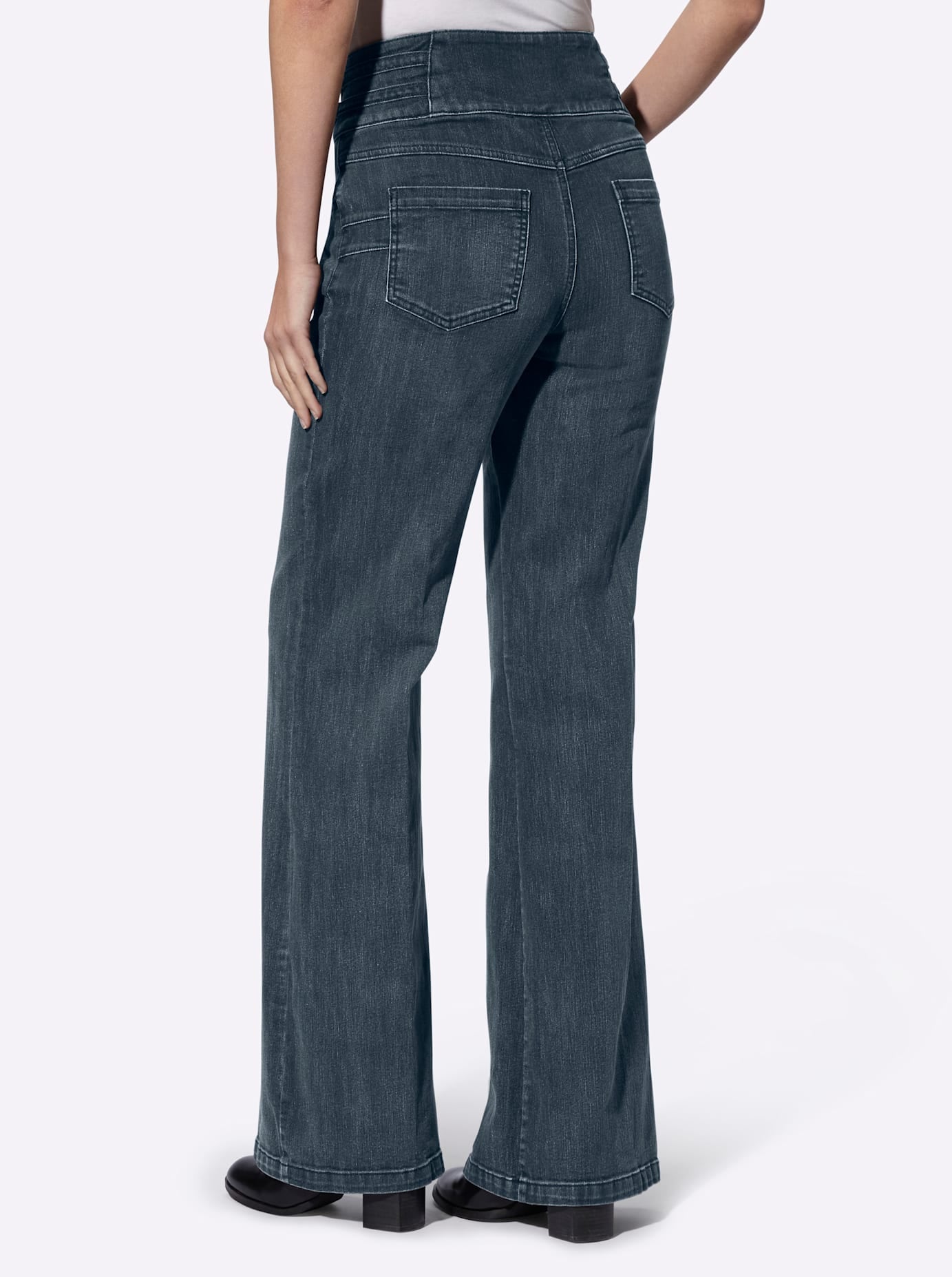 heine Bootcut-Jeans 1