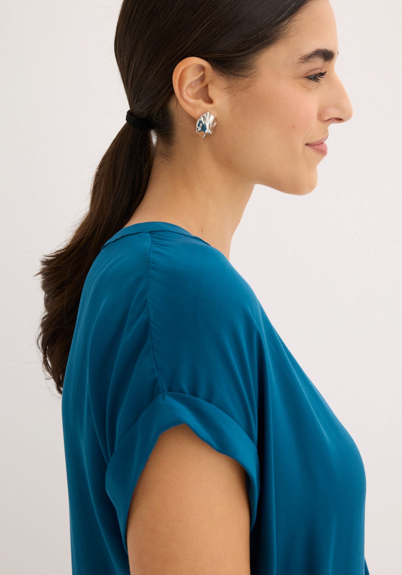 bonprix Tunika eleganter Look, Kurzarm-Design, Regular Fit, mit Henley-Kragen
