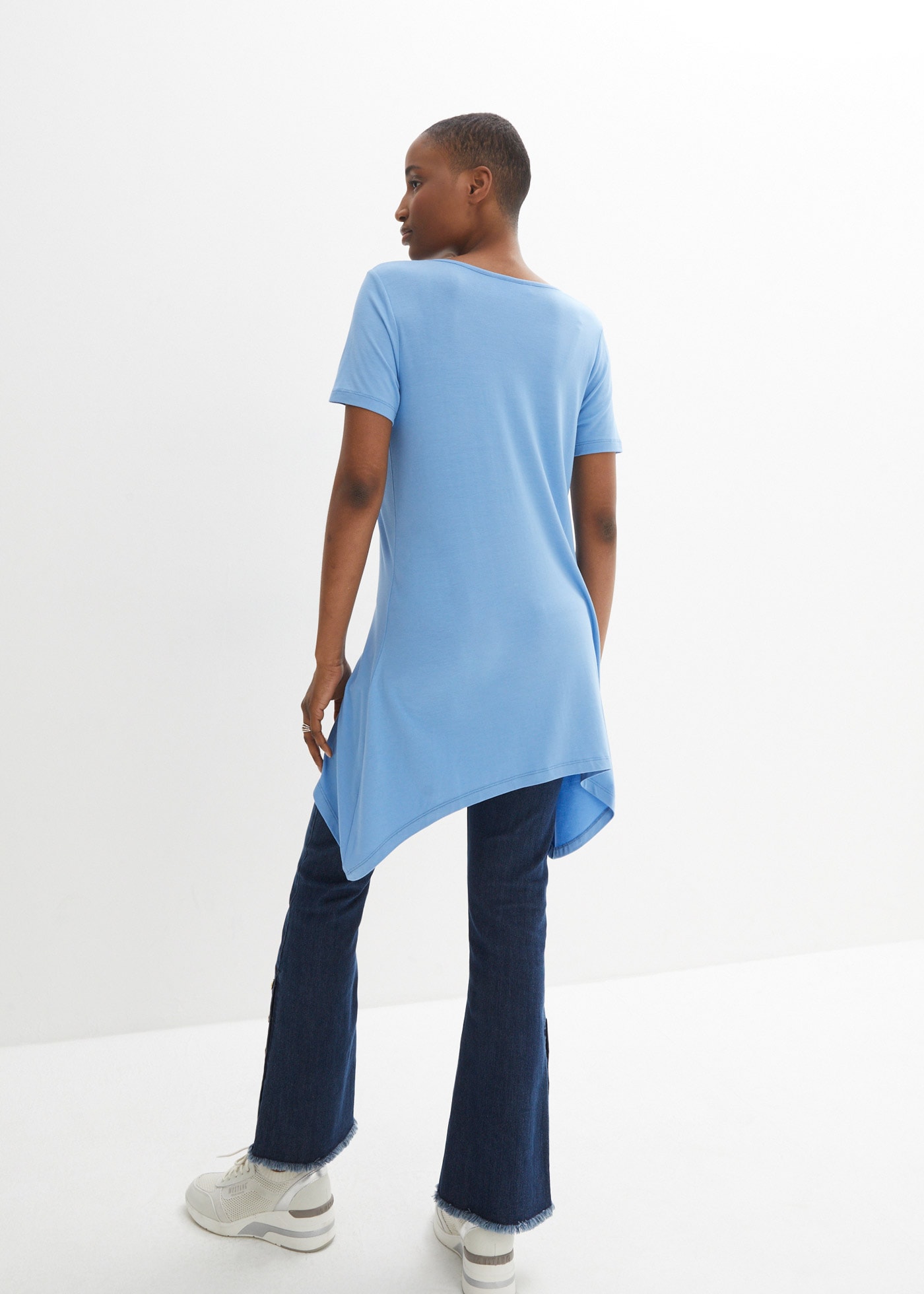 bonprix Longshirt »Longshirt mit Zipfel und Schmetterlingsmuster« Longshirt mit Zipfel und Schmetterlingsmuster