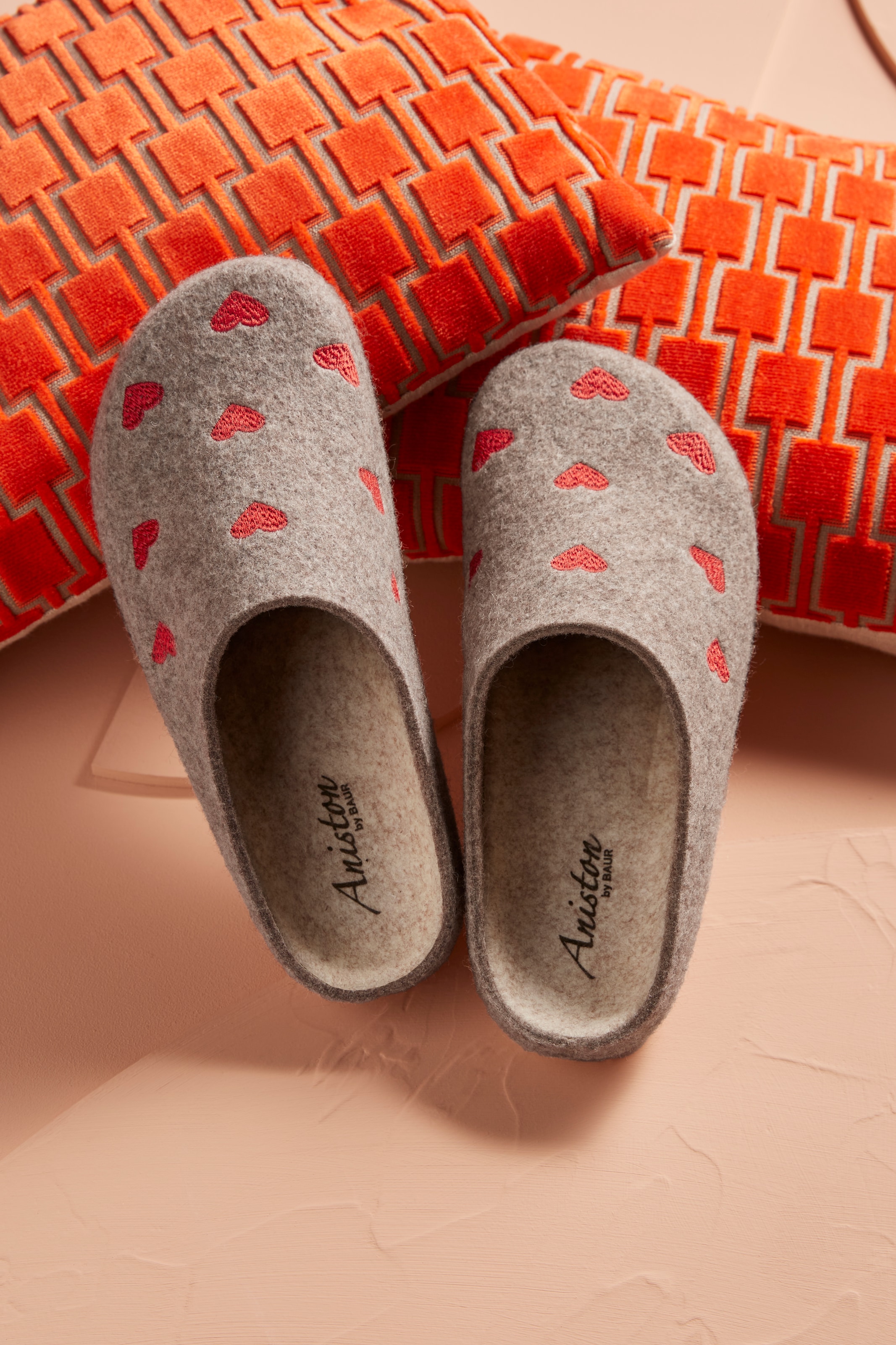 BIO Life Clog, Hausschuh, Homeslipper mit Herzchen-Stickerei - NEUE KOLLEKTION