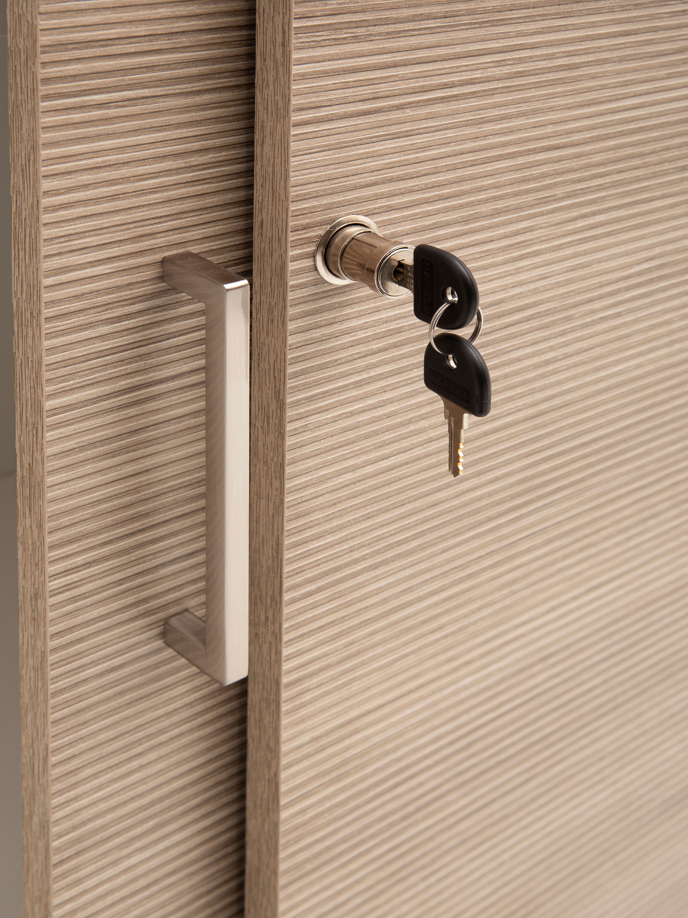 Schildmeyer Schiebetürenschrank »METZ, Aktenschrank abschließbar, Höhe 113,4 cm, MADE IN GERMANY« 1 Stk. tlg. Fronten in Canello,  MADE IN GERMANY