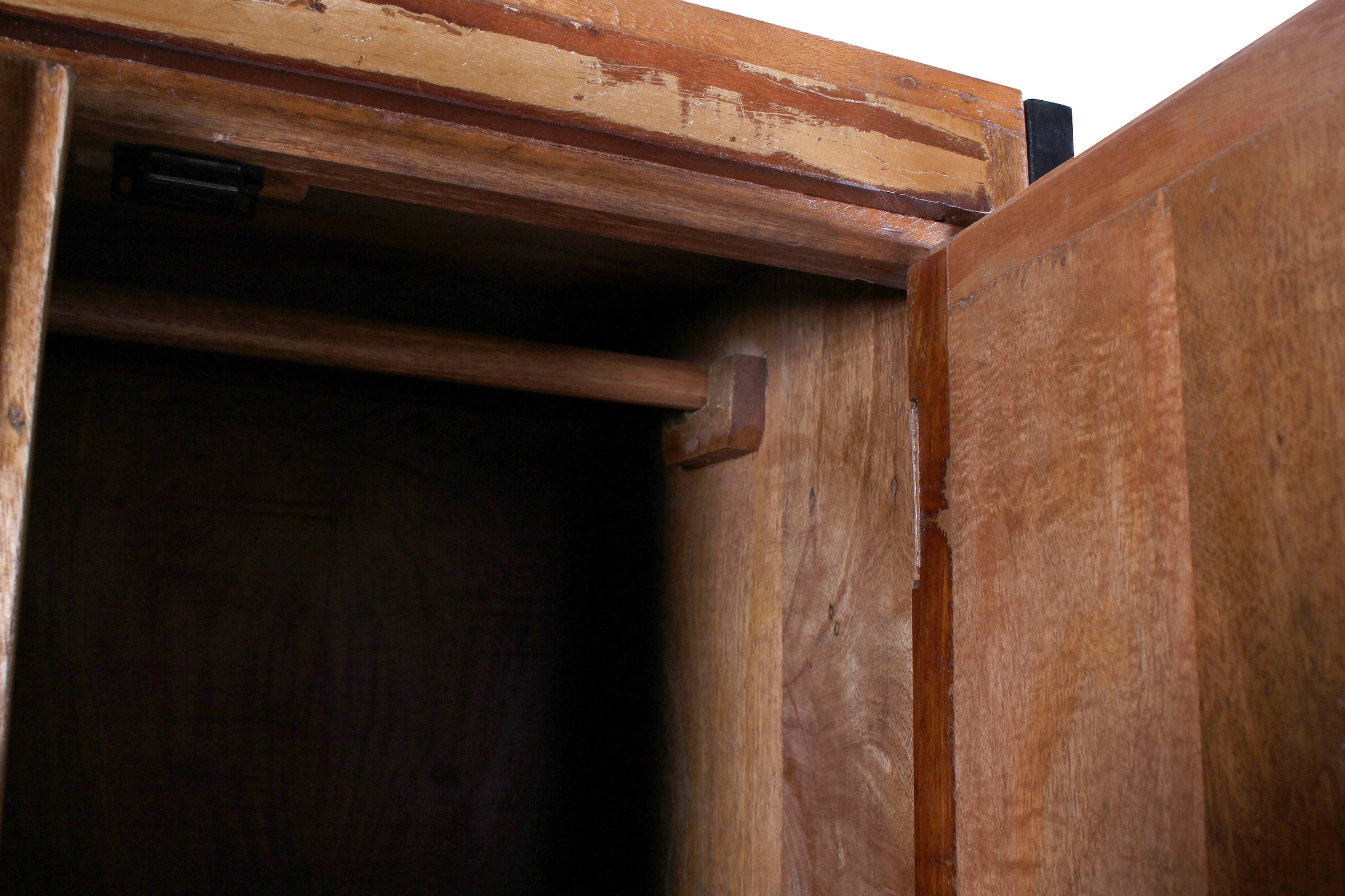 SIT Garderobenschrank »Bali«, Angefertigt aus Holz von Fischerbooten