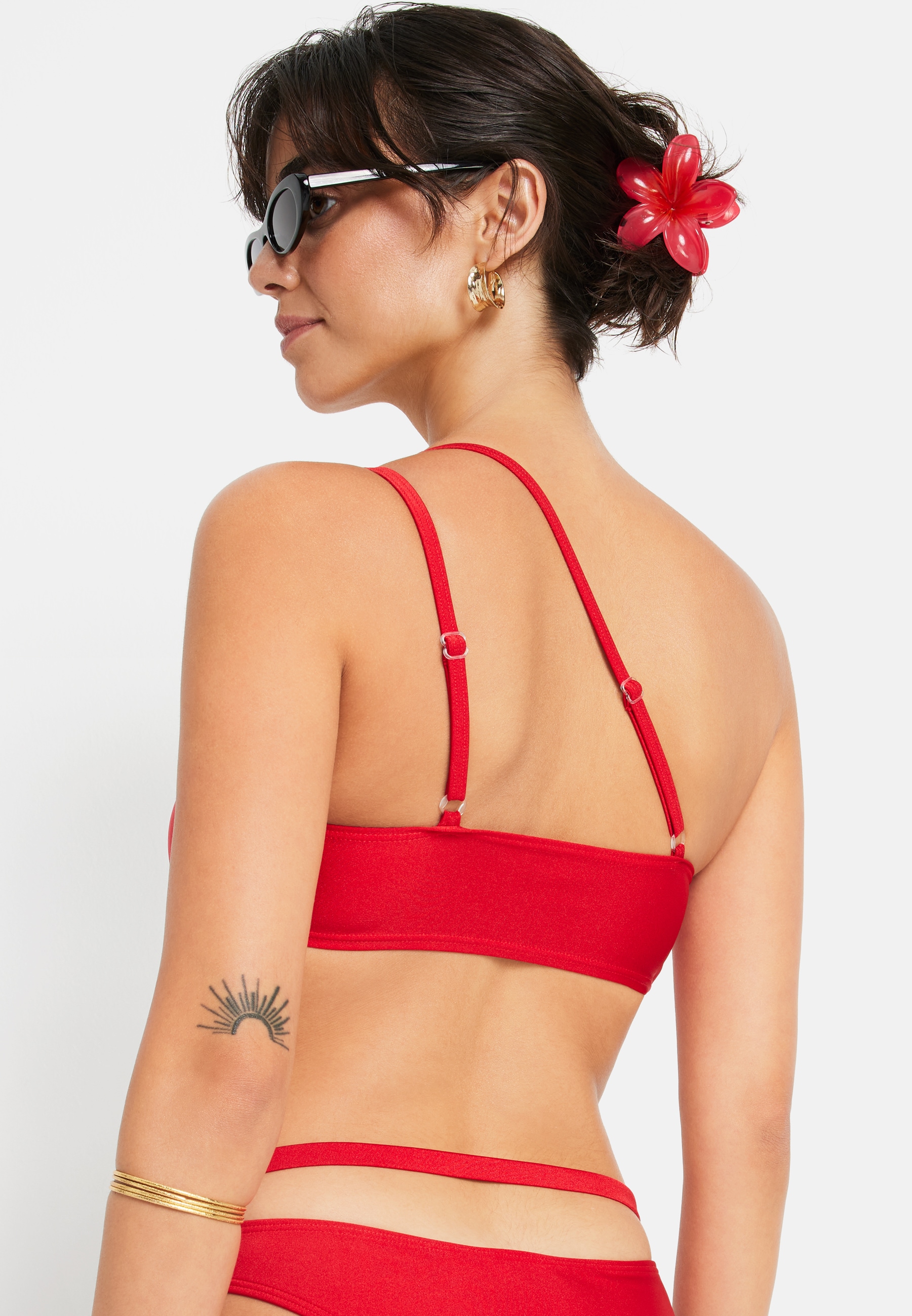 LSCN by LASCANA Bustier-Bikini-Top »Baila«, mit assymetrischem Schnitt