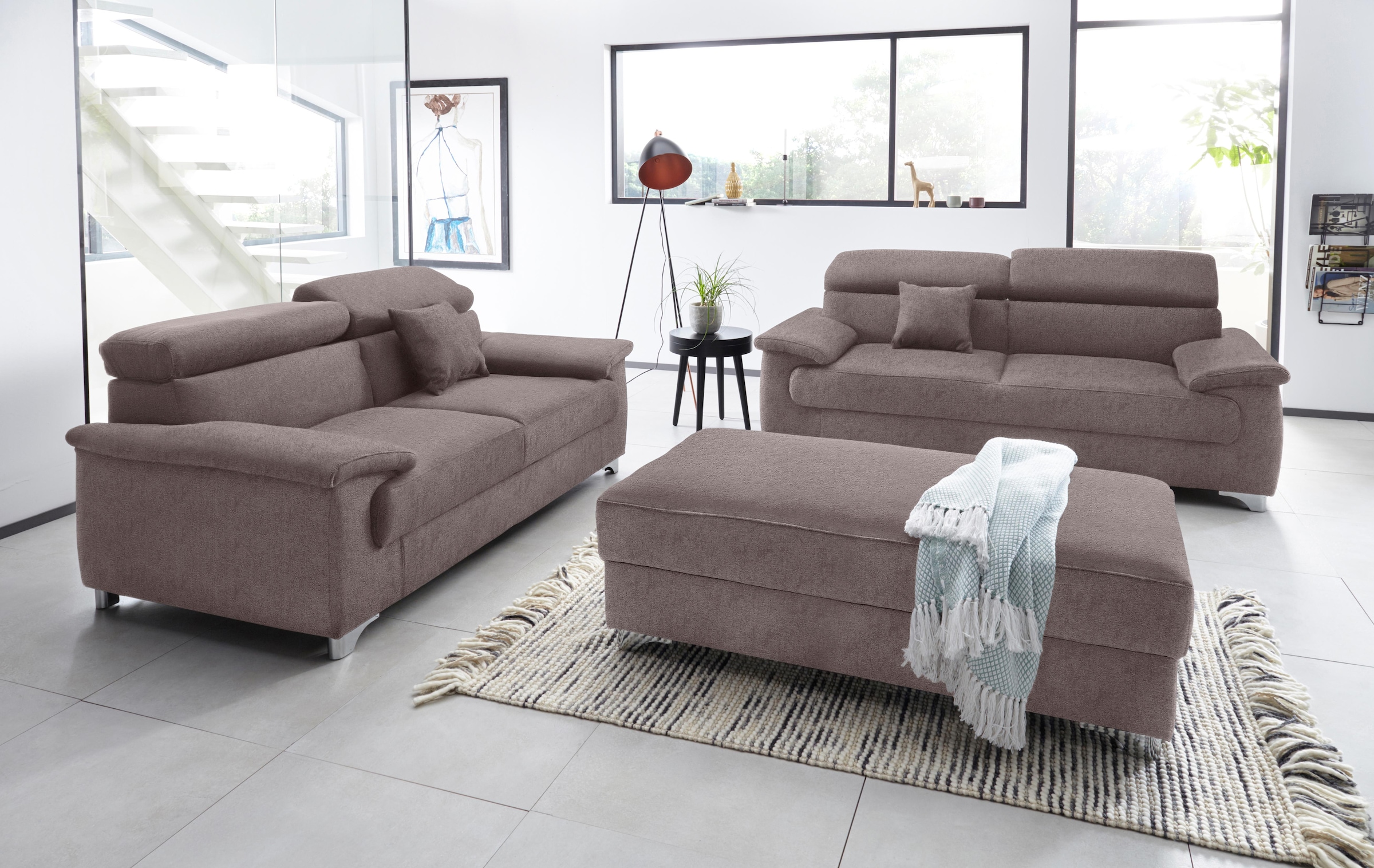 DOMO collection 2,5-Sitzer »Mira inklusive Kopfteilverstellung für mehr Wohlfühlkomfort«, elegant und modern, komfortabel, frei im Raum stellbar