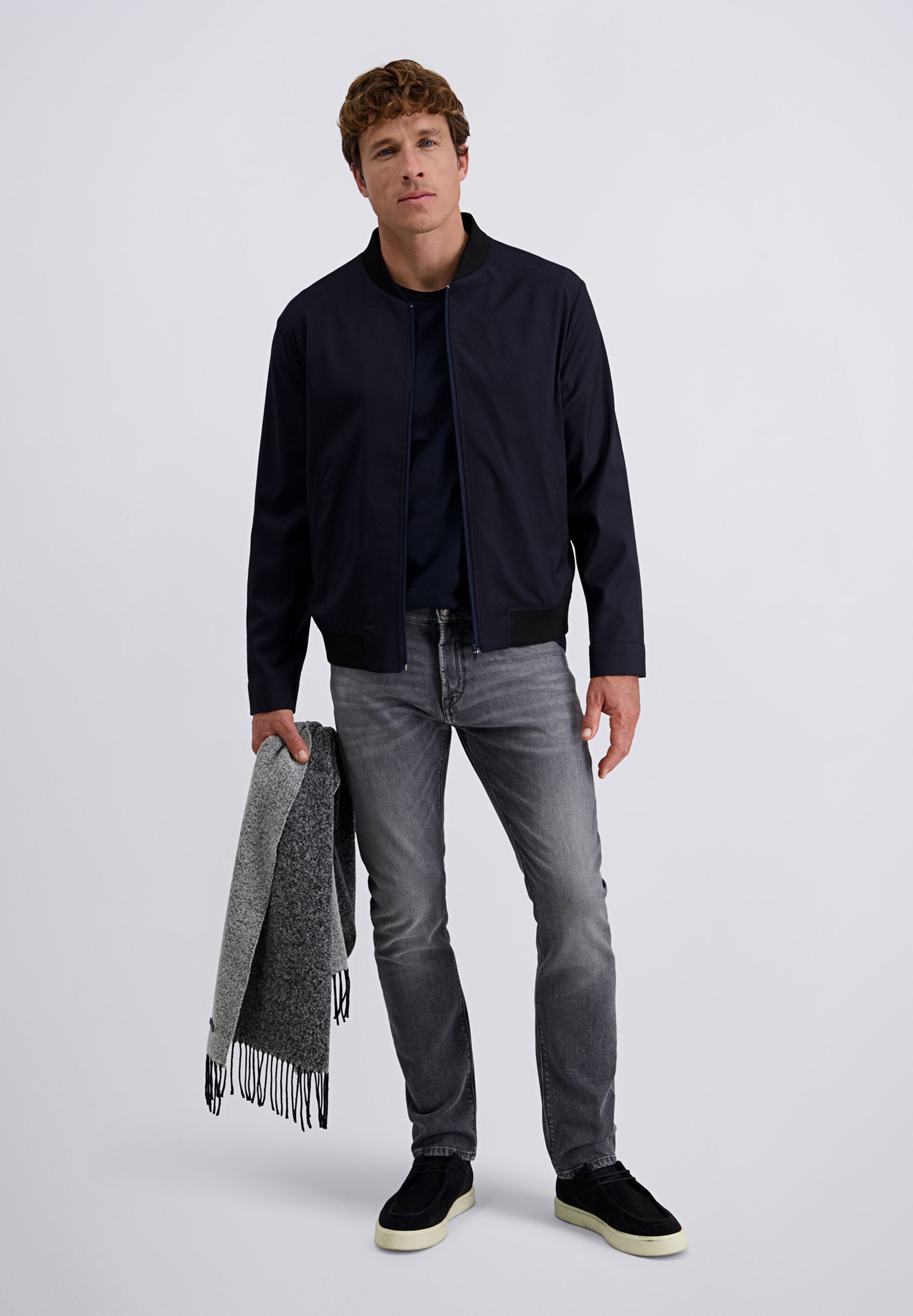Pierre Cardin Tapered-fit-Jeans »Lyon« mit schmaler Passform