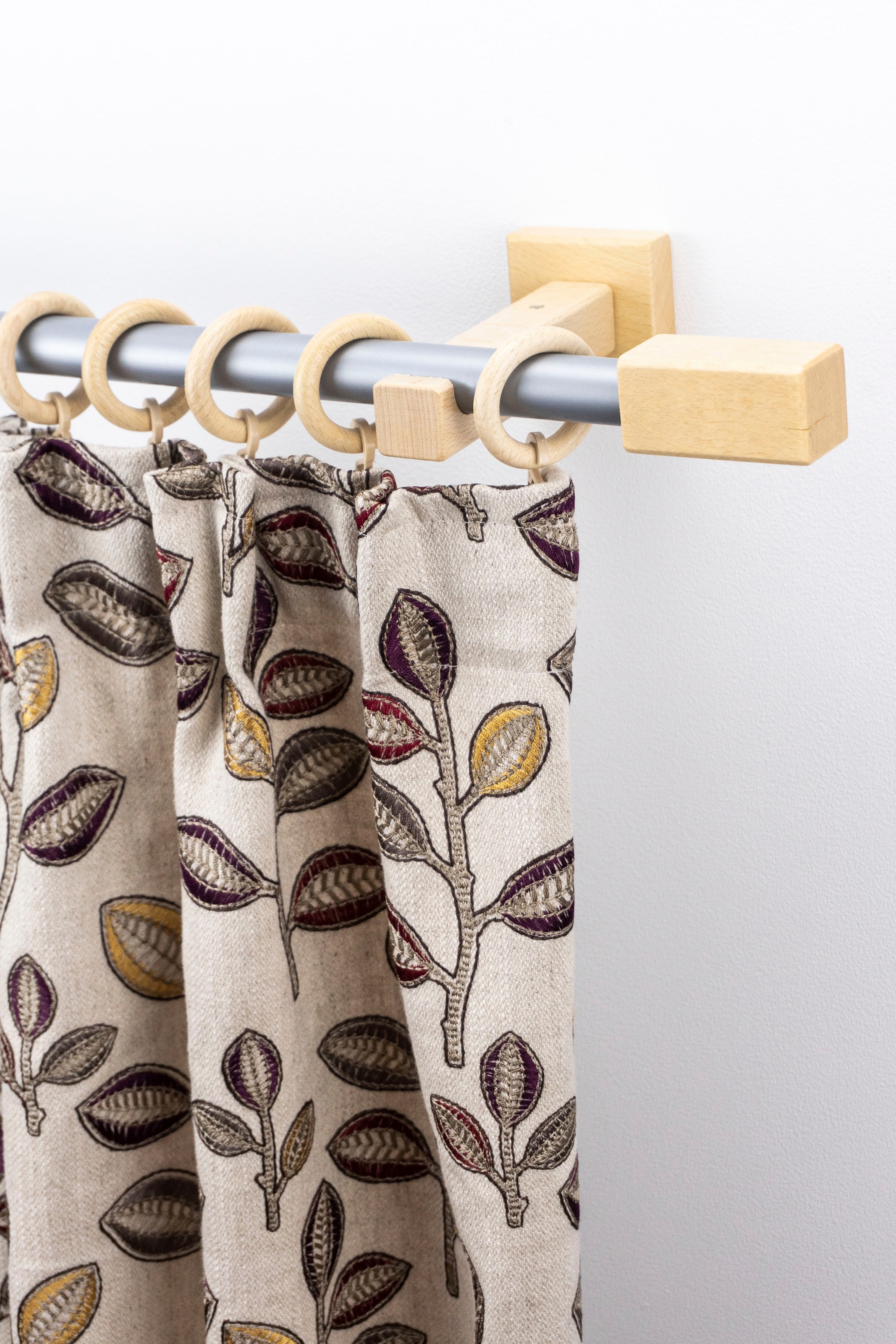 GARESA Gardinenstange »CUBUS« Ø 20 mm 1 läufig-läufig Wunschmaßlänge Vorhanggarnitur, verlängerbar, Endknopf eckig, mit Ringe