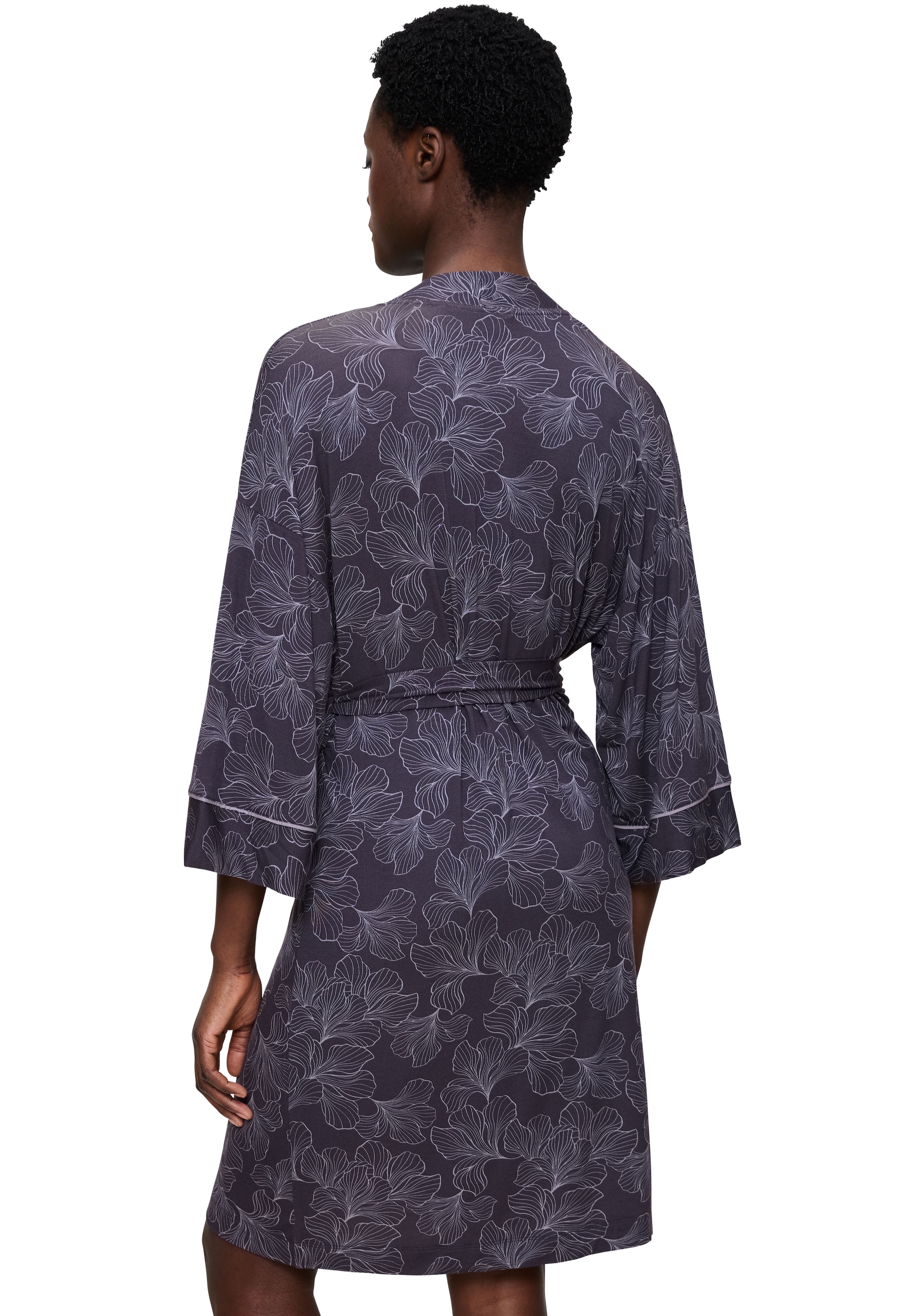 Triumph Morgenmantel »Aura Spotlight Robe 01«, weich, atmungsaktiv, knielang
