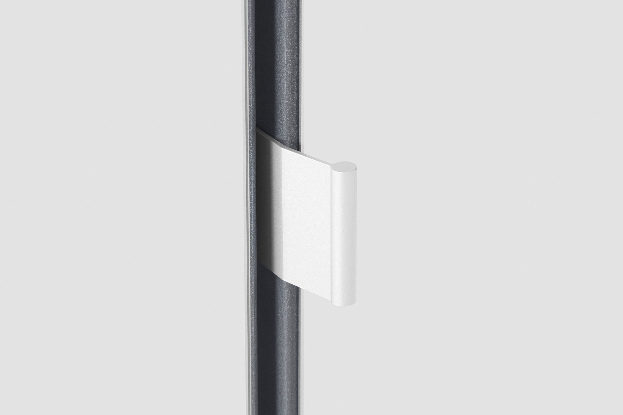rauch Drehtürenschrank »Kleiderschrank Schrank Garderobe TOPSELLER OTELI inkl. Inneneinteilung«, (erhältlich in Breiten 91-360 cm, ab Breite 136cm inkl. Innenschubladen), mit zusätzlichen Einlegeböden, optional mit Spiegel MADE IN GERMANY