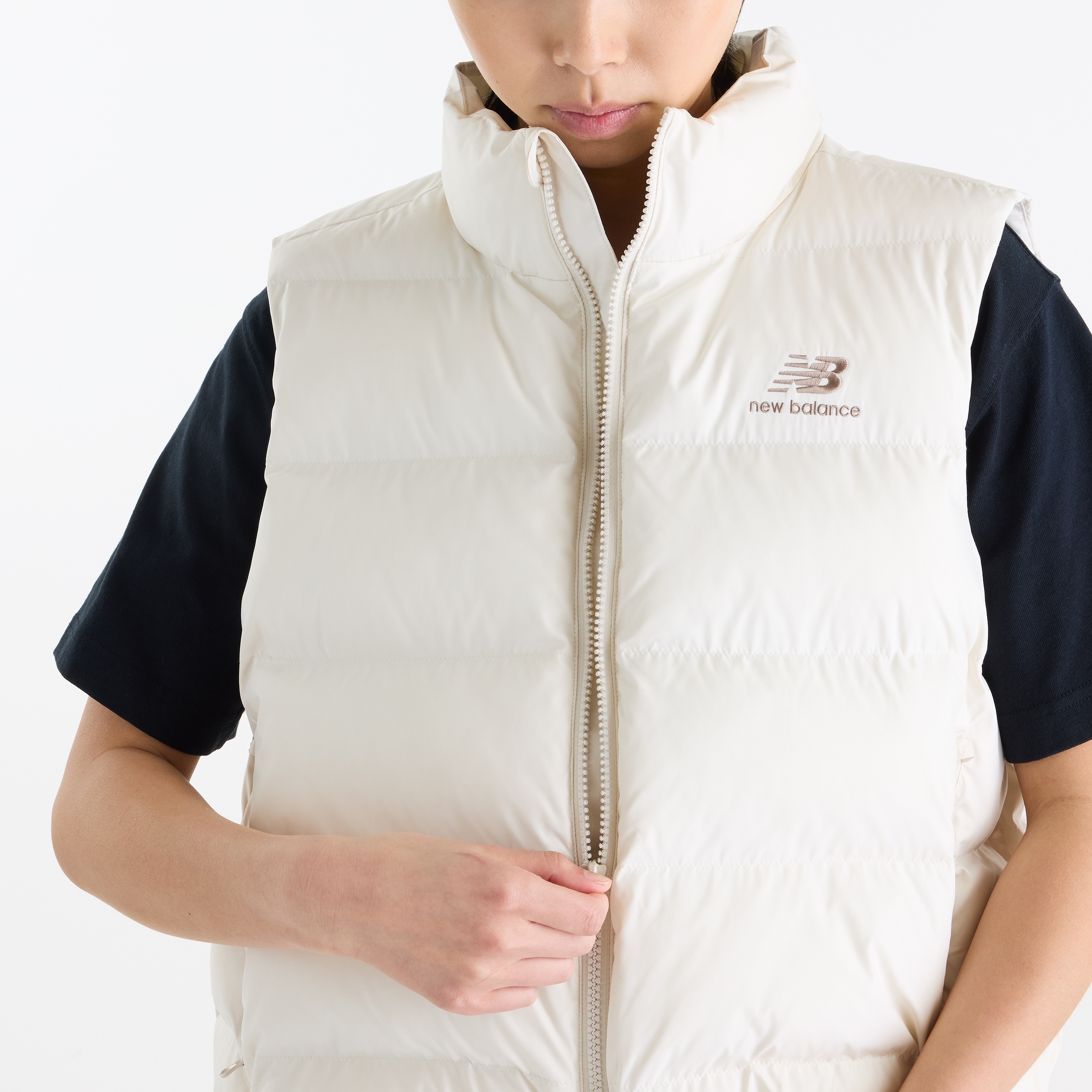 New Balance Steppweste »BOSTON PUFFER VEST« sportlicher Look, mit leichter Wattierung, aus Polyester