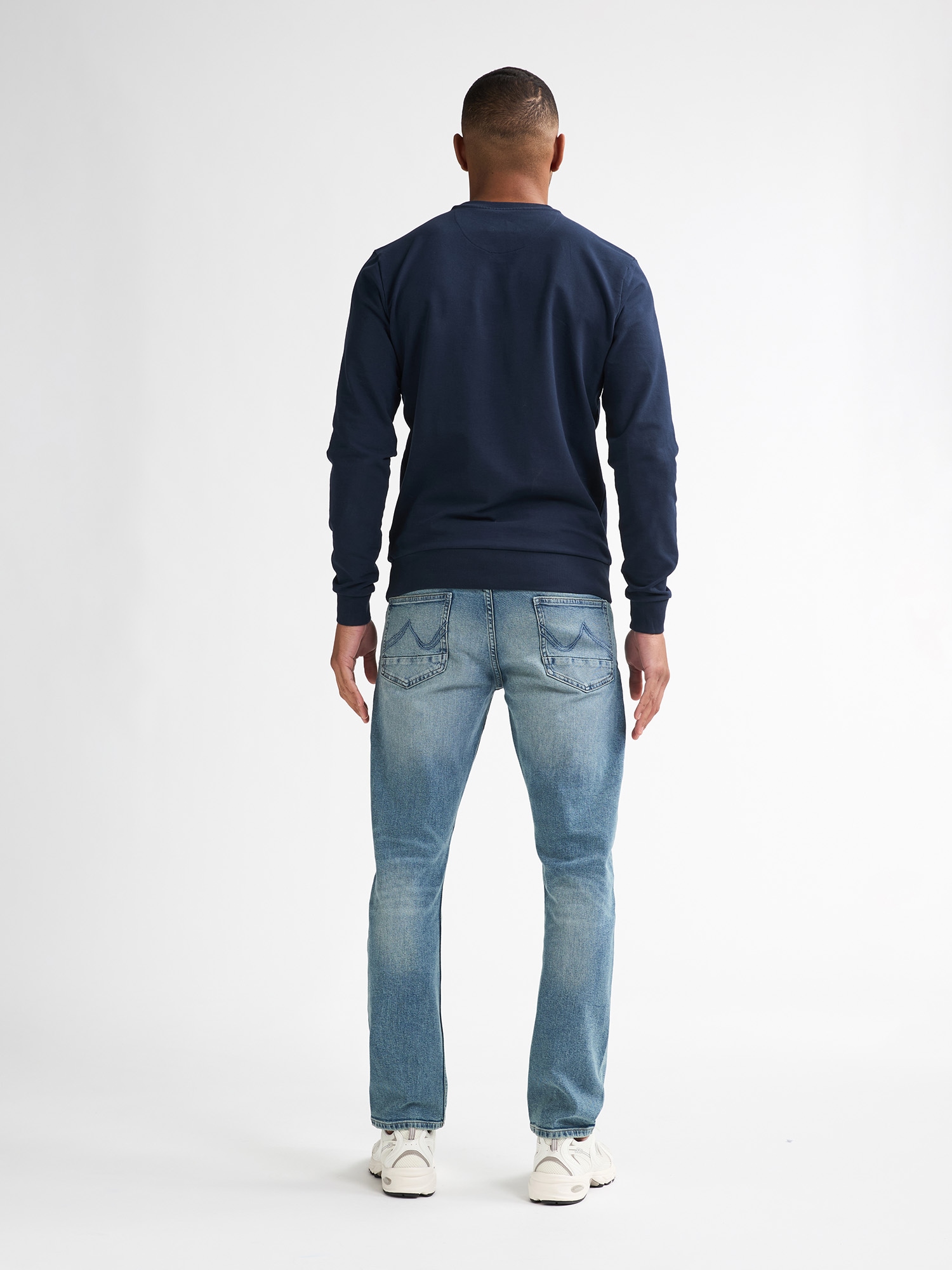 Petrol Industries Straight-Jeans, mit optisch 2teiliger Gesäßtasche