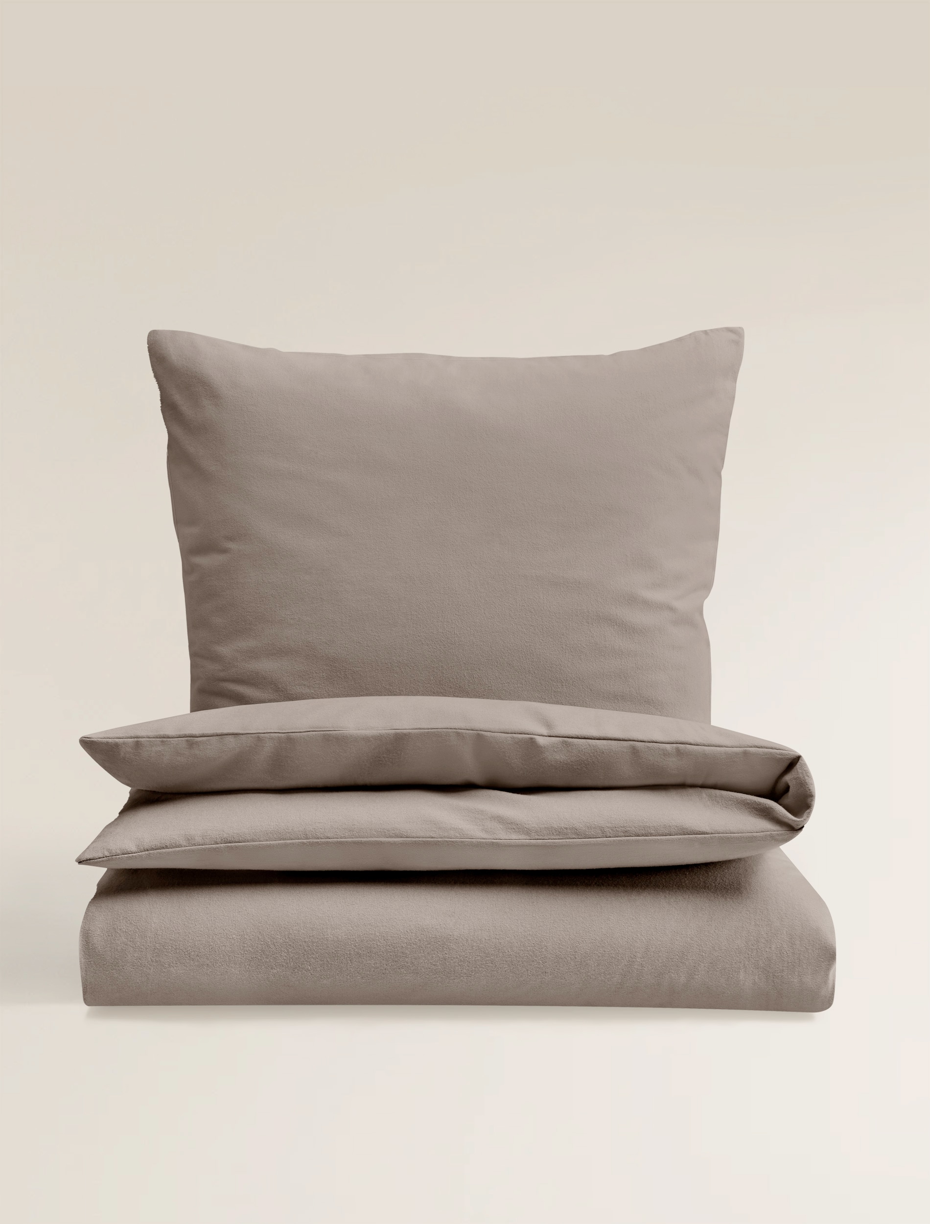 BIERBAUM Bettwäsche »Biber Uni in Gr. 135x200, 155x220 oder 200x200 cm«, Schlichtes Unidesign: Zeitlos und stilvoll für jedes Schlafzimmer