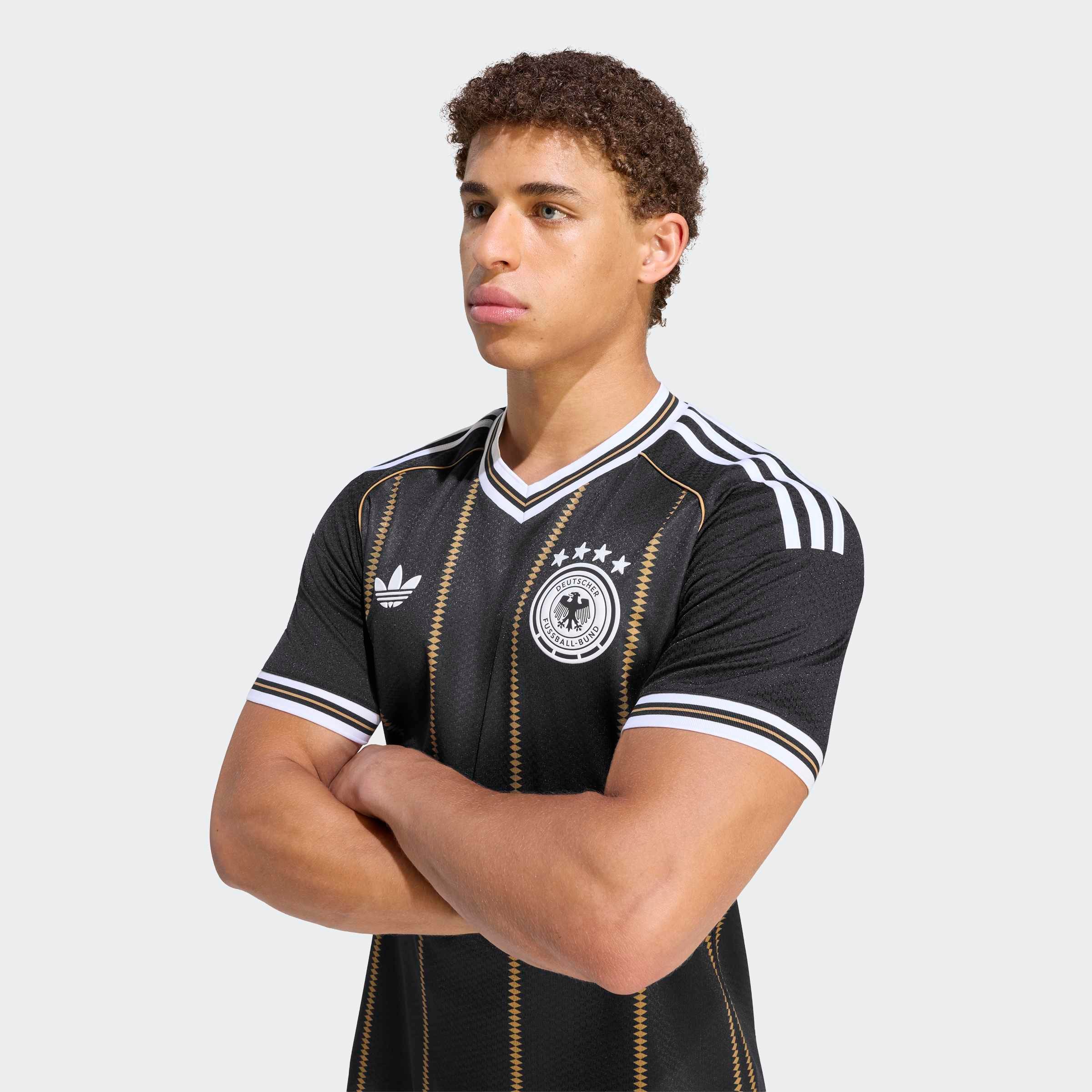 adidas Performance Fußballtrikot »DEUTSCHLAND 26 AUSWEICHTRIKOT« DFB, Vorbestellung: Versand erfolgt frühestens zum 05.10.2026