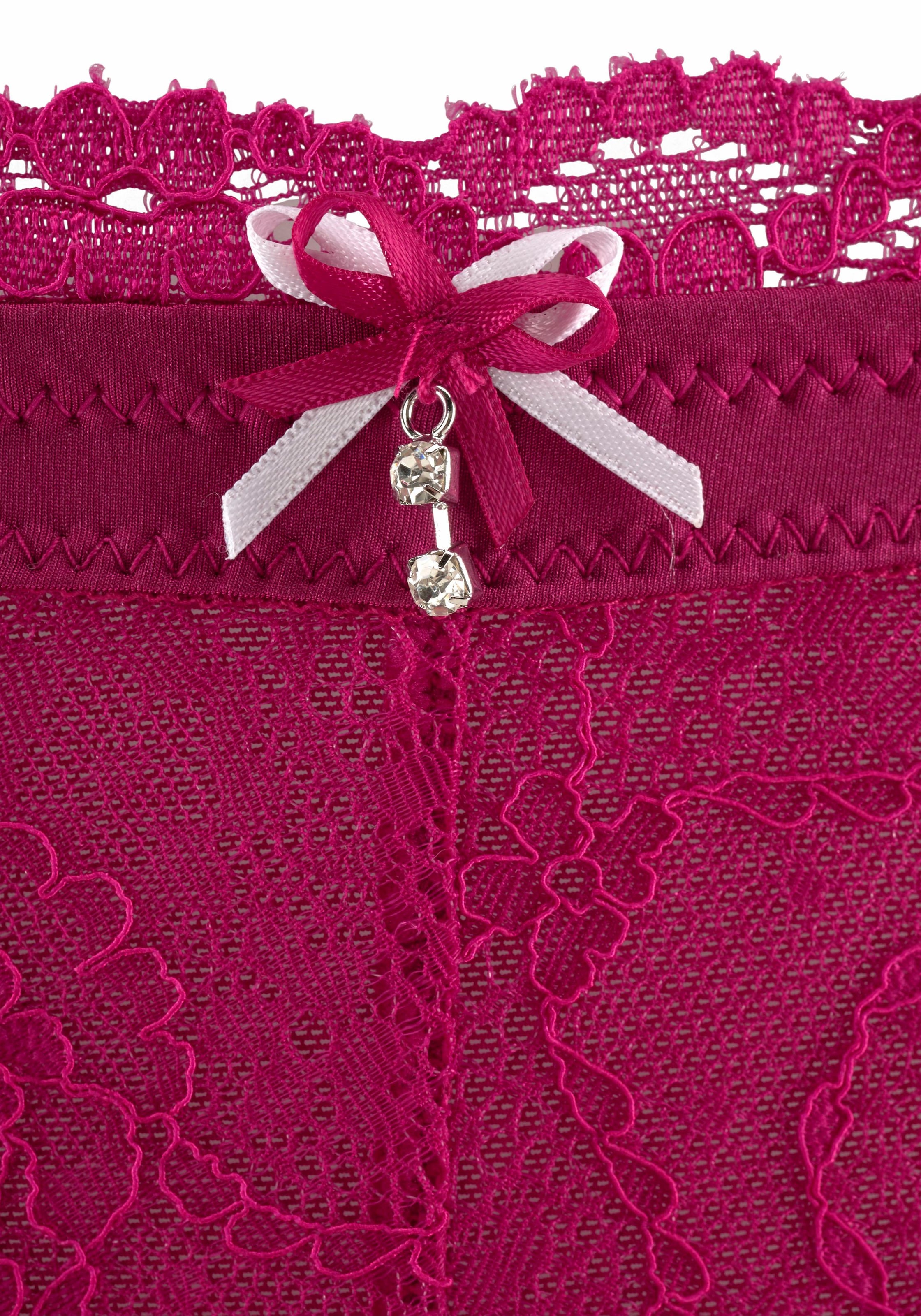 LASCANA String »Premium Dessous«, aus zarter Spitze mit feiner Zierschleife und Accessoire