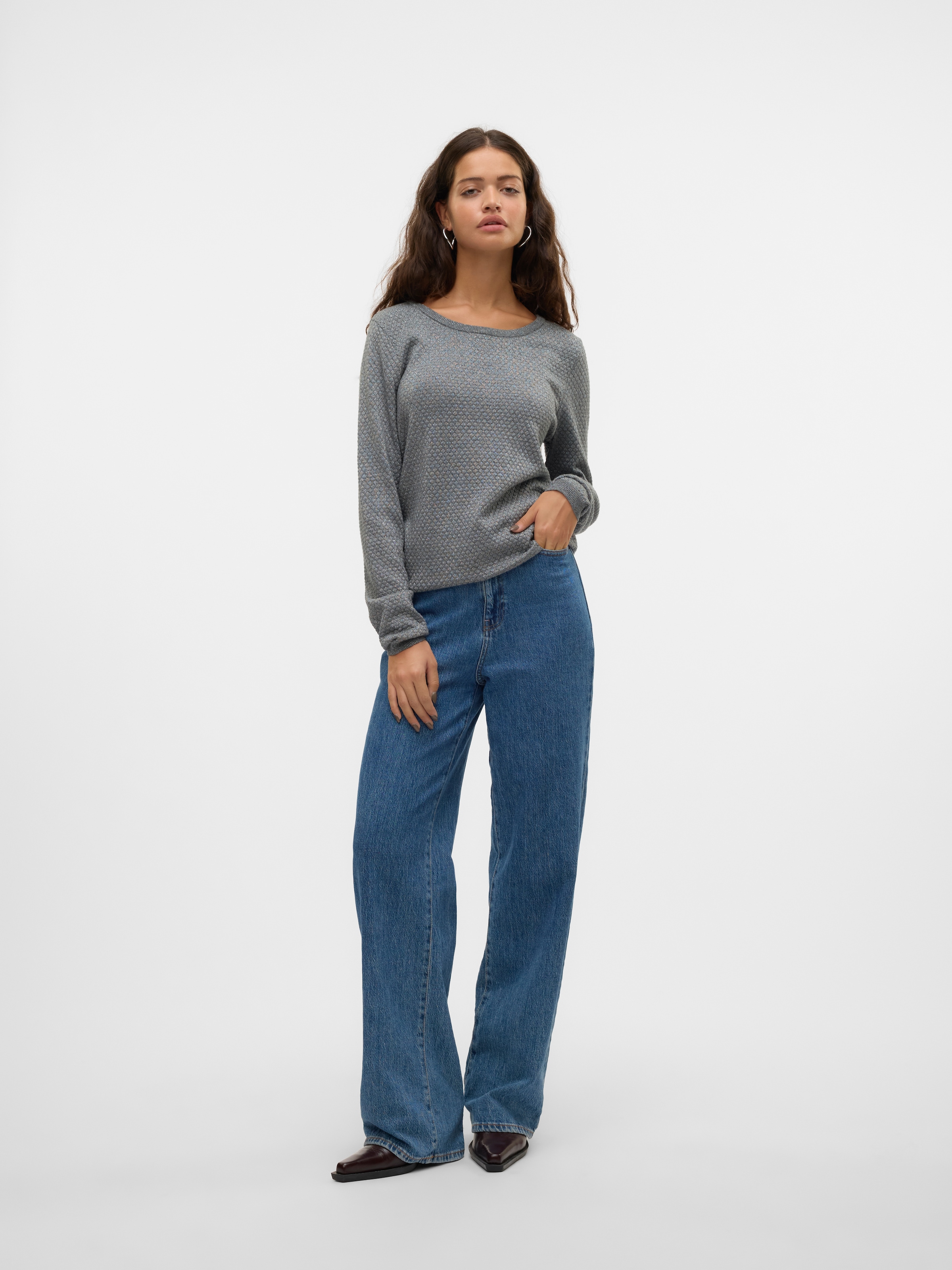 Vero Moda Rundhalspullover »VMCARE SHINE LS O-NECK PULLOVER«, mit leichtem Glitzereffekt