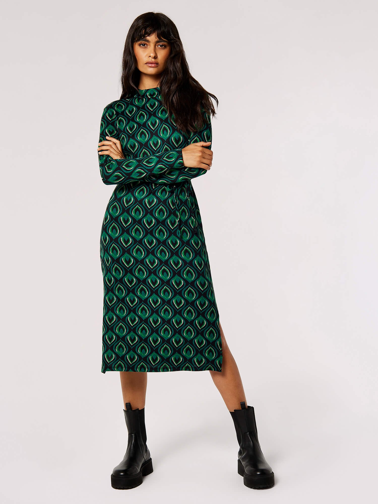 Apricot Druckkleid »Geometrisch gemustertes Midikleid« mit Bindeband, 2 tlg. mit Bindeband