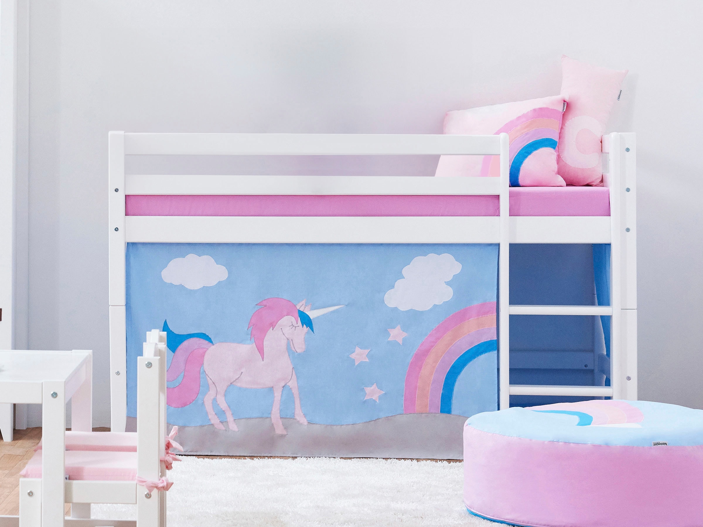 Hoppekids Hochbett »«Einhorn»«, mit Vorhang & Matratze 2 Größen umbaubar