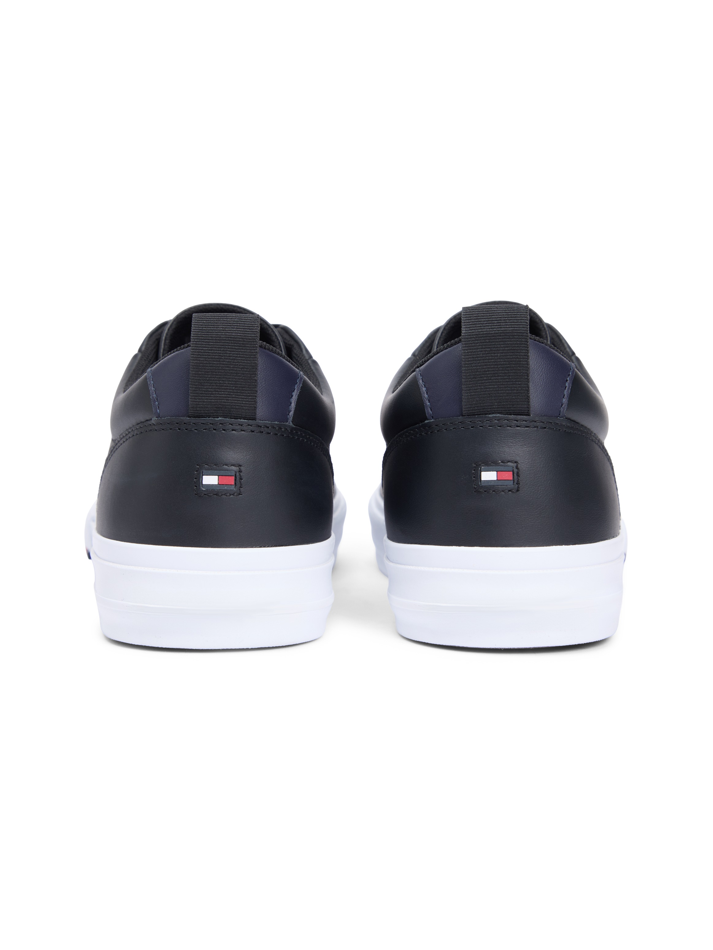 Tommy Hilfiger Sneaker »HARLEM STREET LTH«  Freizeitschuh, Halbschuh, Schnürschuh mit TH-Logo -klein ausfallend