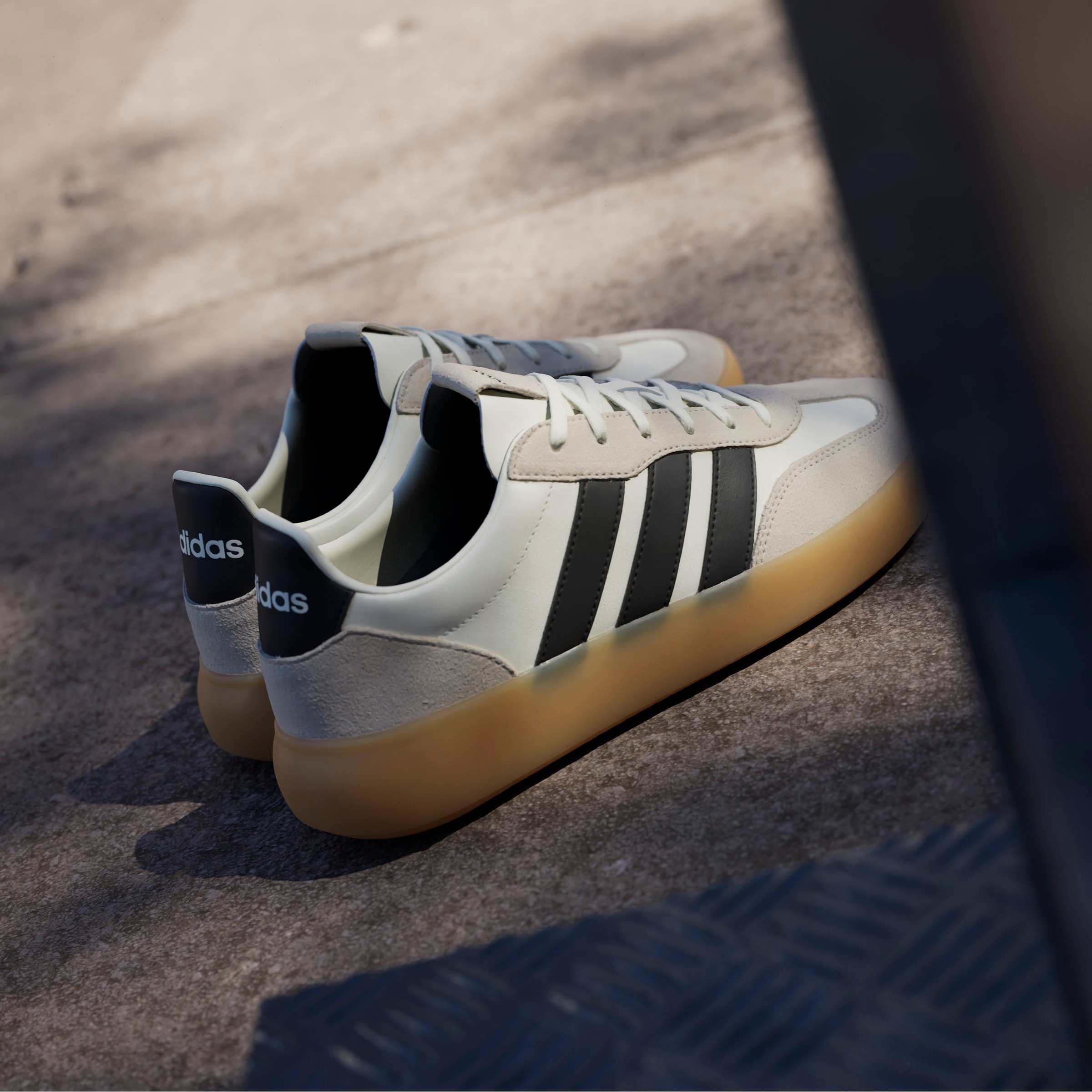 adidas Sportswear Sneaker »BARREDA DECODE«  inspiriert vom Design des adidas handball spezial