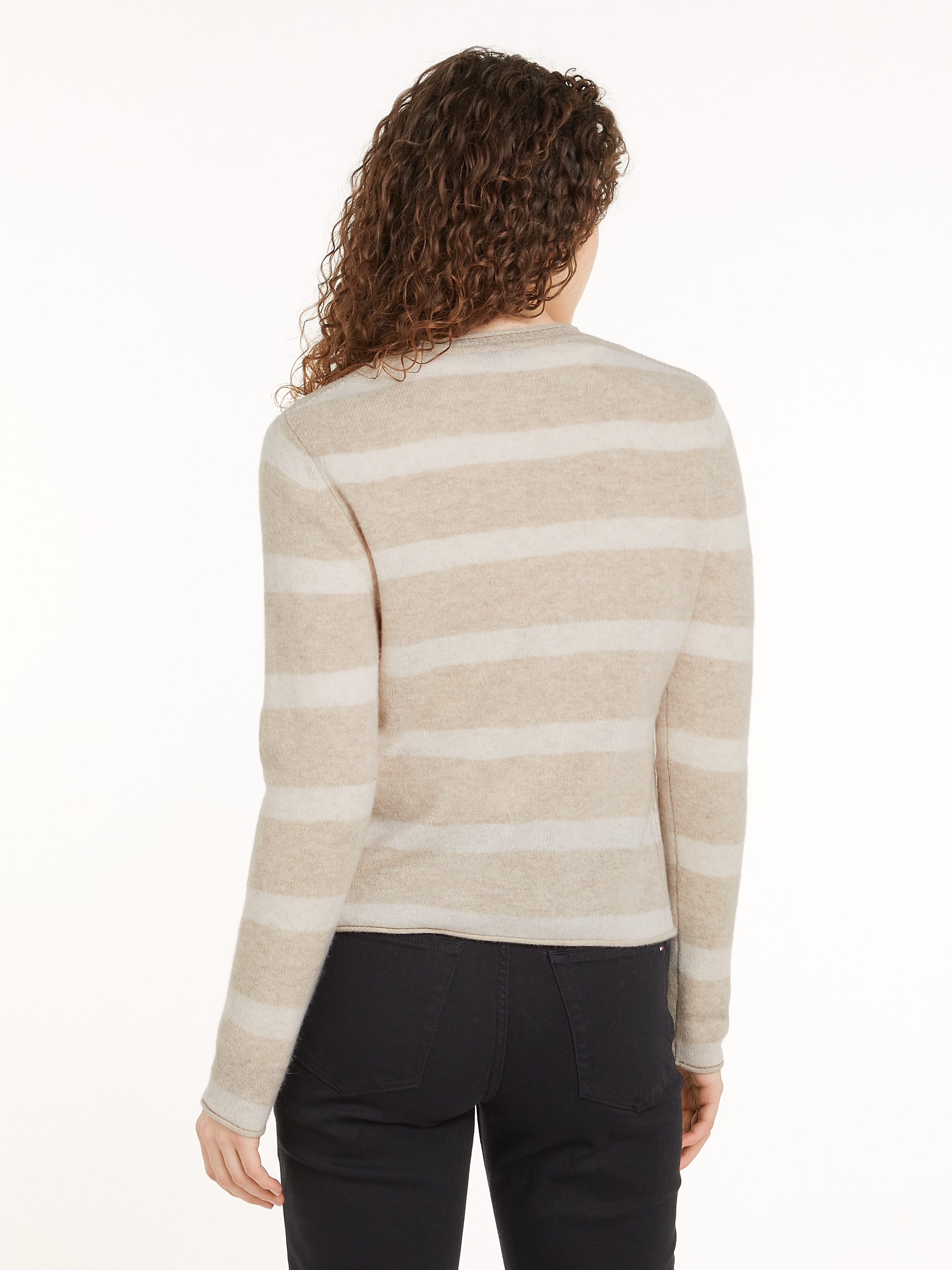 Tommy Hilfiger Strickjacke »SOFT WOOL V-NK CARDIGAN«, mit V-Ausschnitt, 100% Wolle