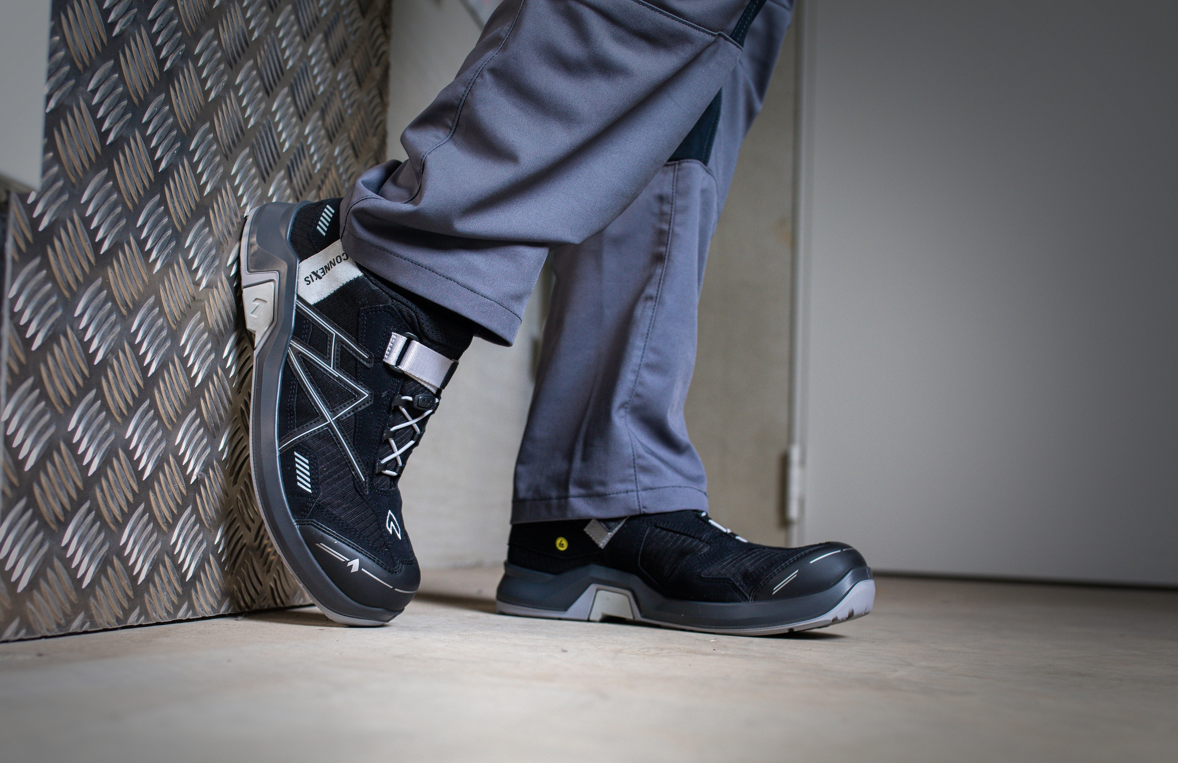 haix Sicherheitsschuh »Sicherheitsschuhe CONNEXIS Safety T S1P low black-silver«