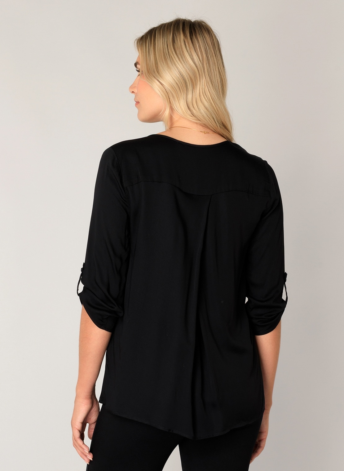 Base Level Shirtbluse mit V-Ausschnitt