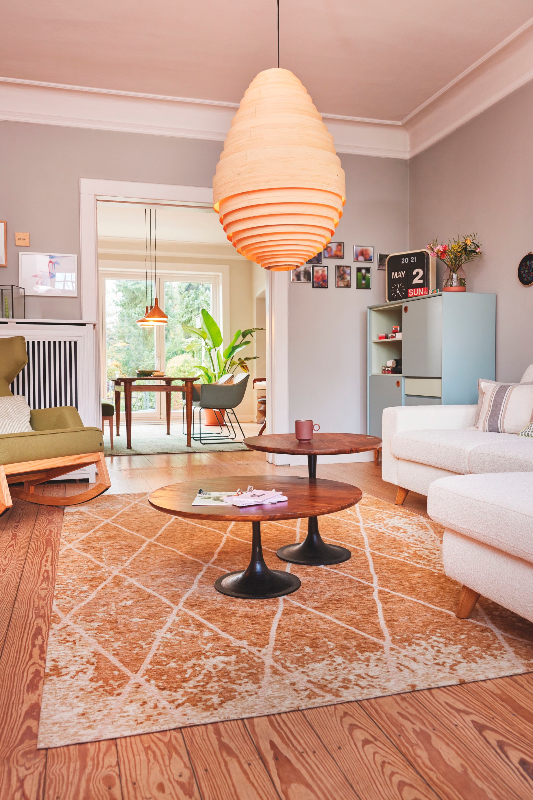 TOM TAILOR HOME Beistelltisch »T-MODERN COUCH TABLE MEDIUM«, mit eingelassenem TOM TAILOR Button