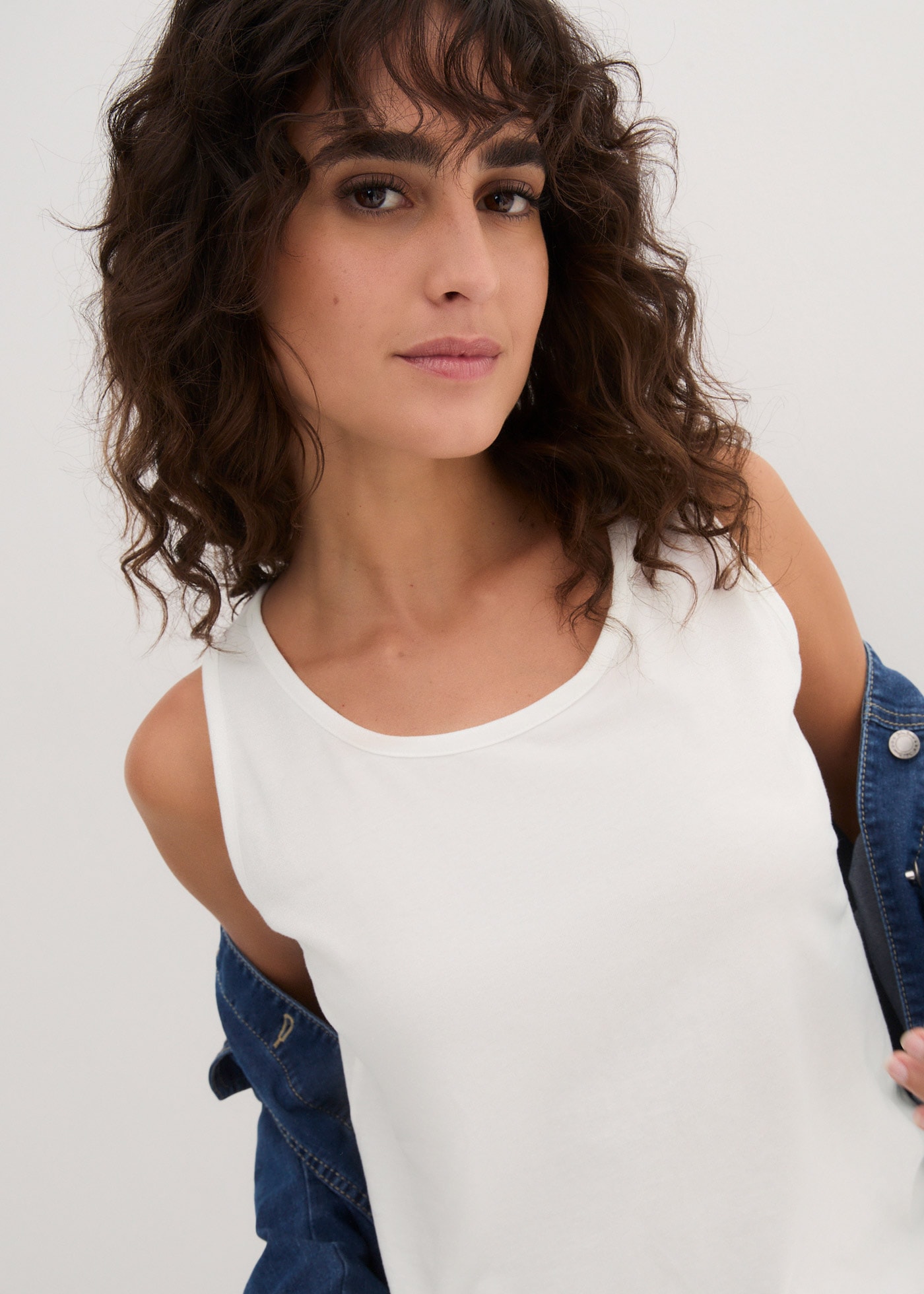 bonprix Longtop Packung, 5 tlg. figurumspielende Passform, po-bedeckend