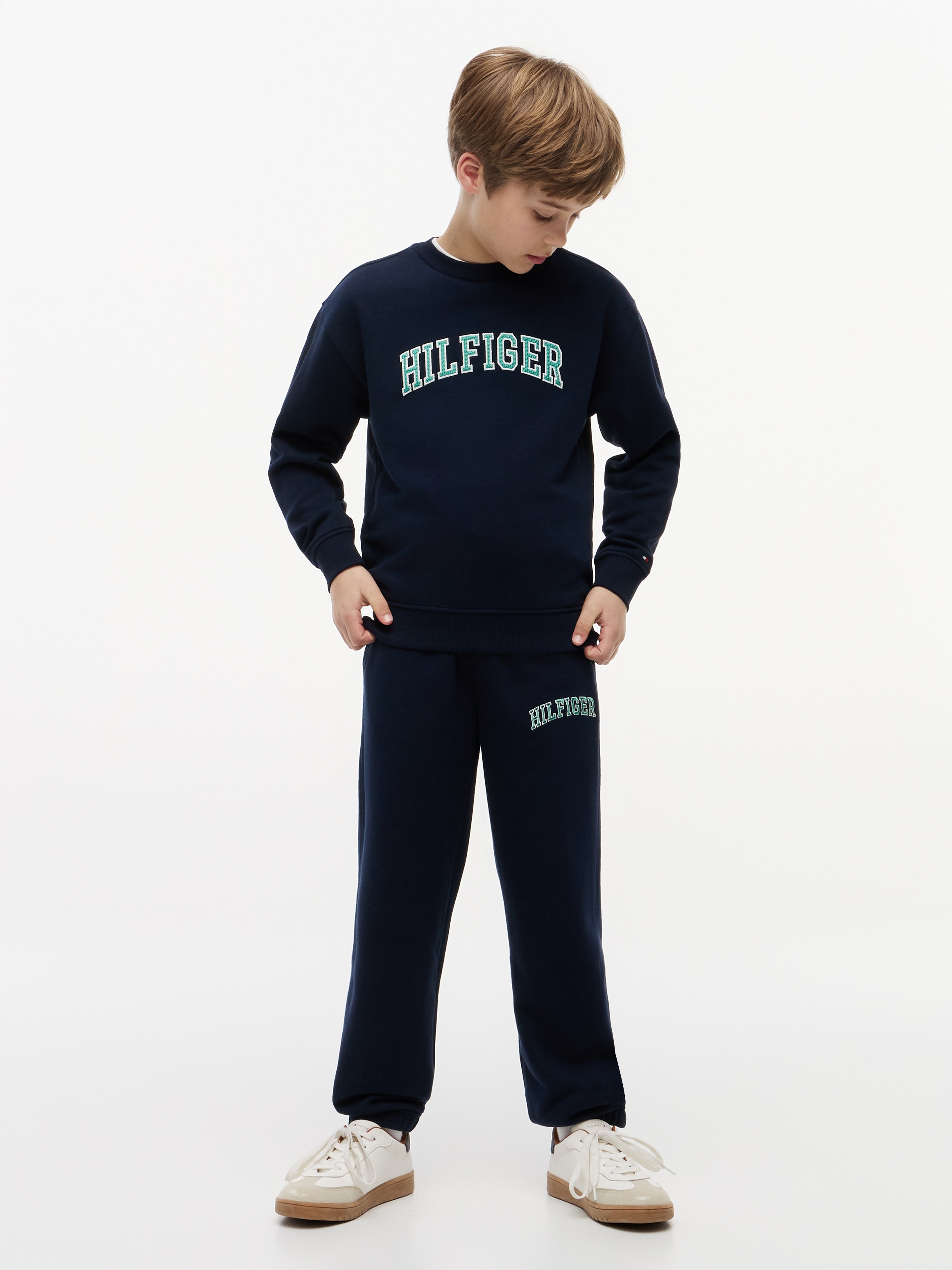 Tommy Hilfiger Sweatshirt »HILFIGER VARSITY SWEATSHIRT«, für Kinder bis 16 Jahre, Rundhals

