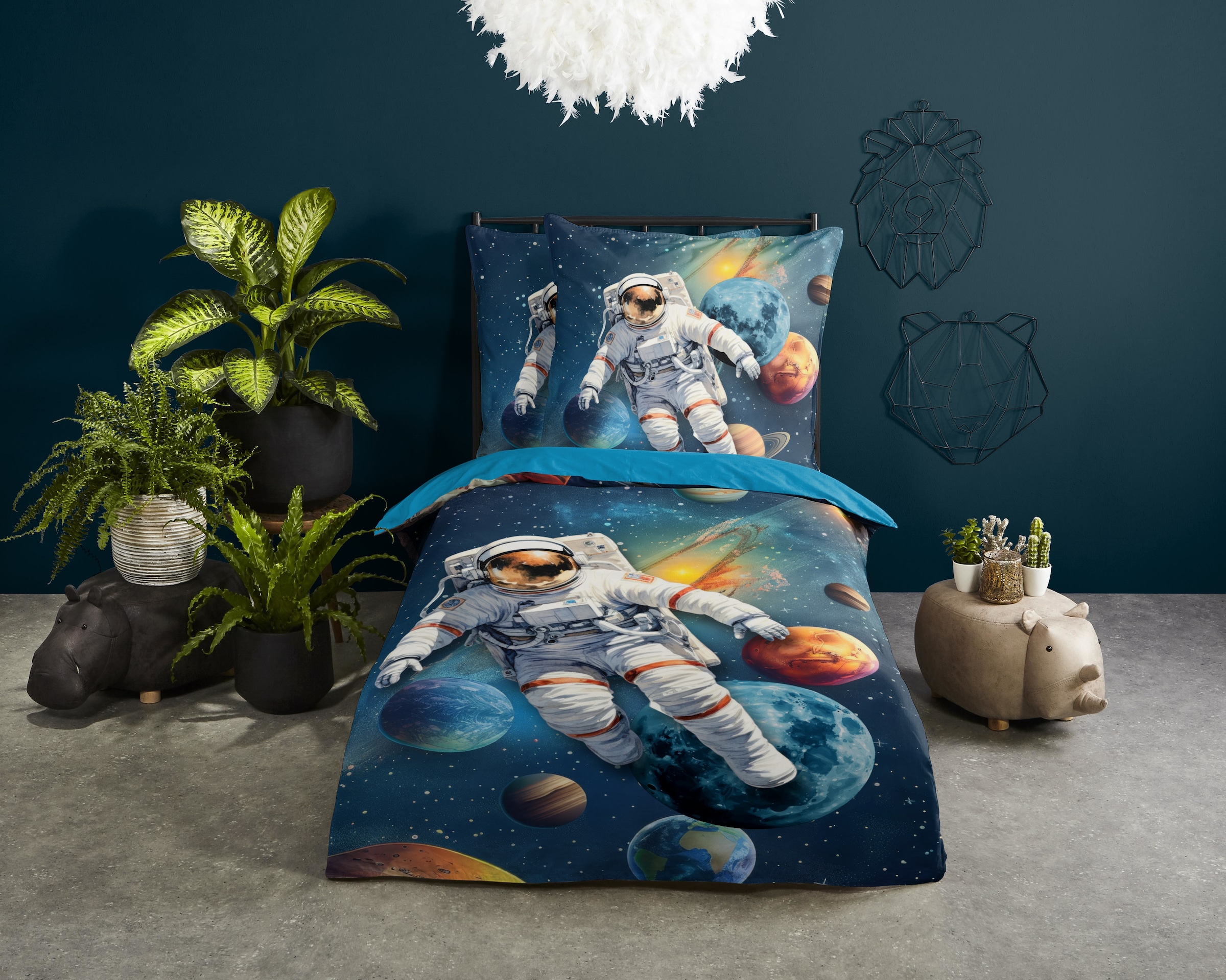 PURE luxury collection Kinderbettwäsche »Saros«, Mikrofaser, 135x200, 2 Teilig, Wendeoptik, Kind, Weltall, Astronaut
