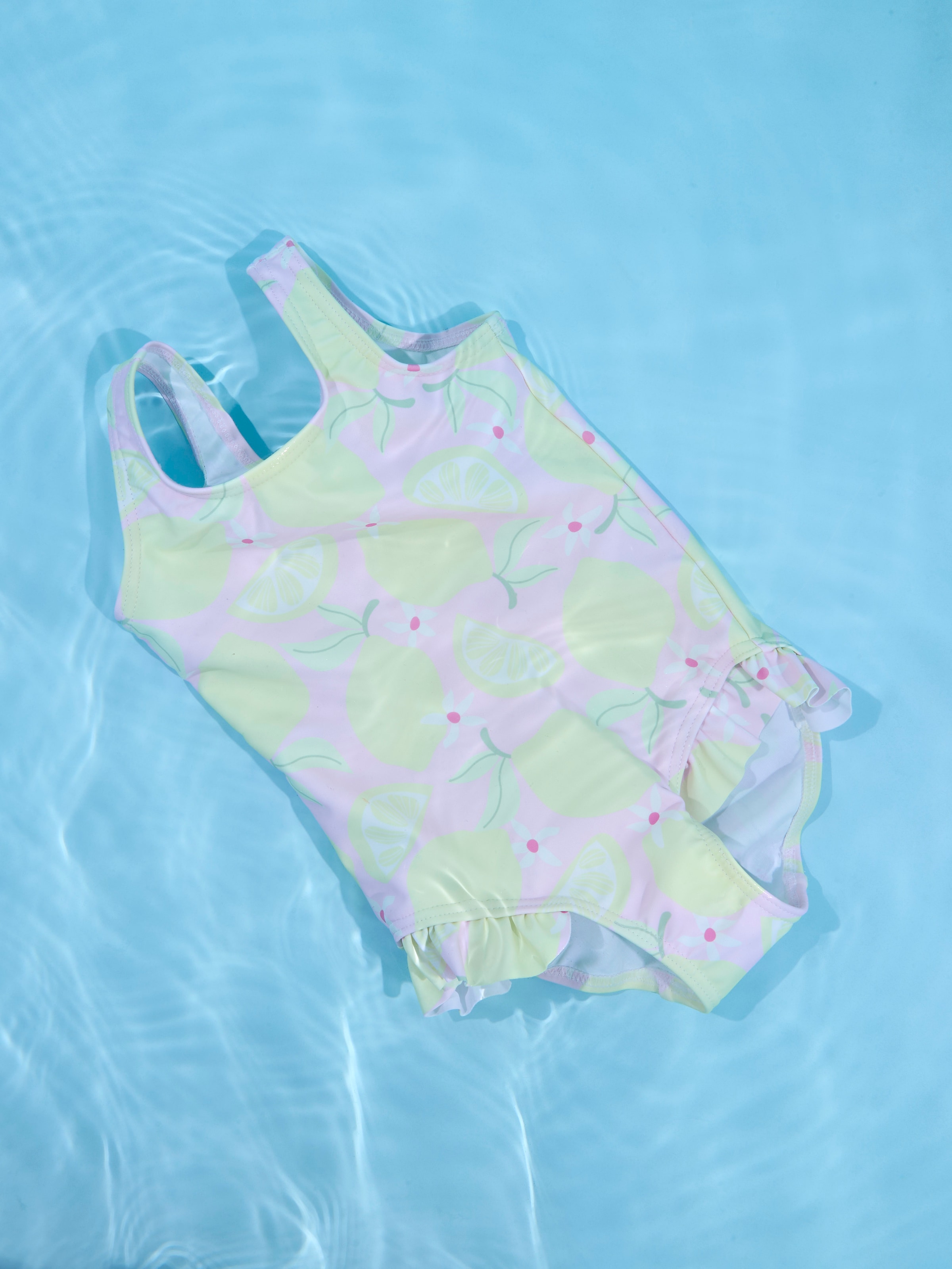 Name It Badeanzug »NMFZILUA SWIMSUIT« mit süßen Rüschen