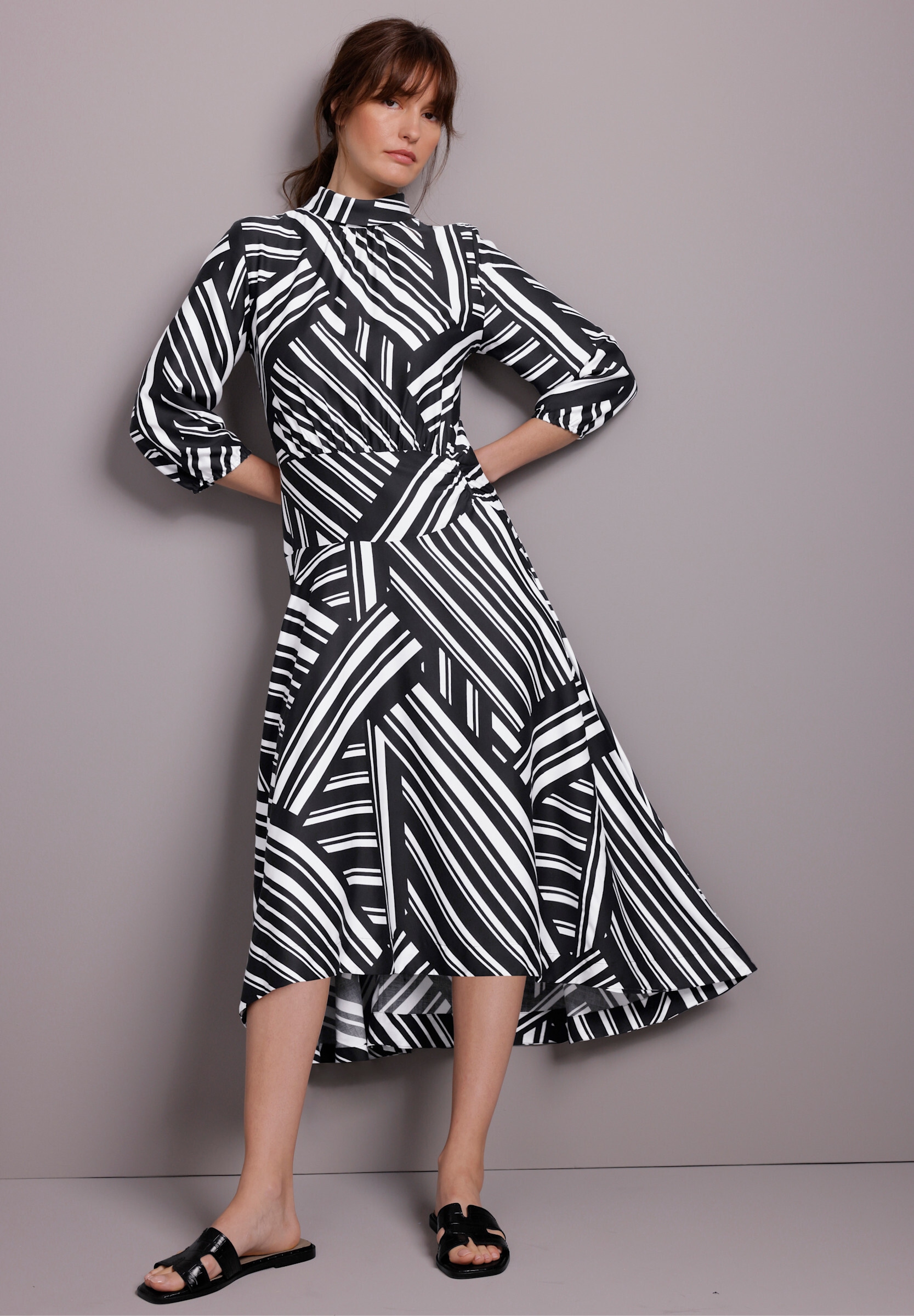 creation L Jerseykleid »Modal-Kleid Maxikleid mit Grafik-Dessin« Ohne Taschen