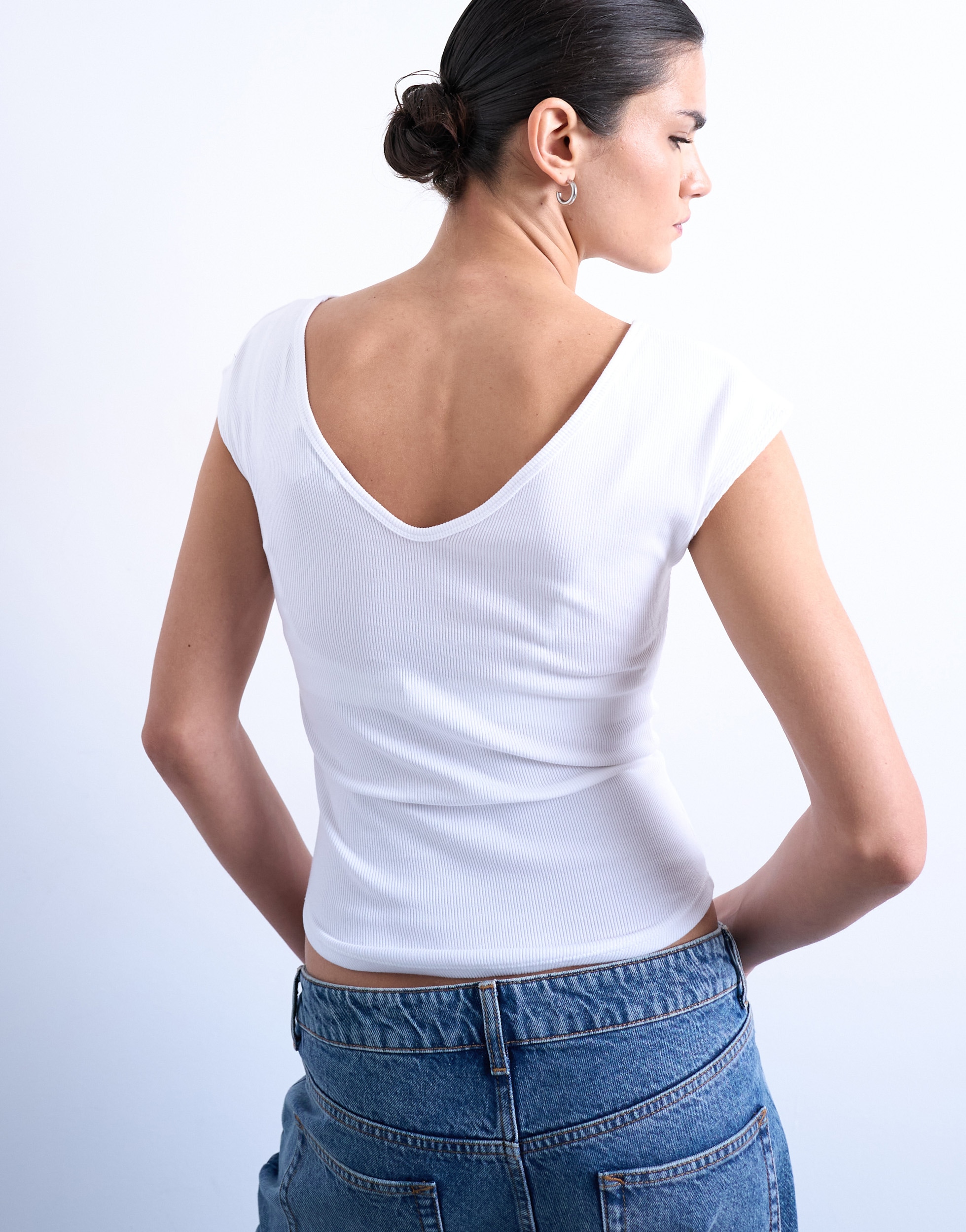 TOPSHOP V-Shirt »TSLISSY SS V-NECK T-SHIRT JRS NOOS« Baumwollmischung, slim fit