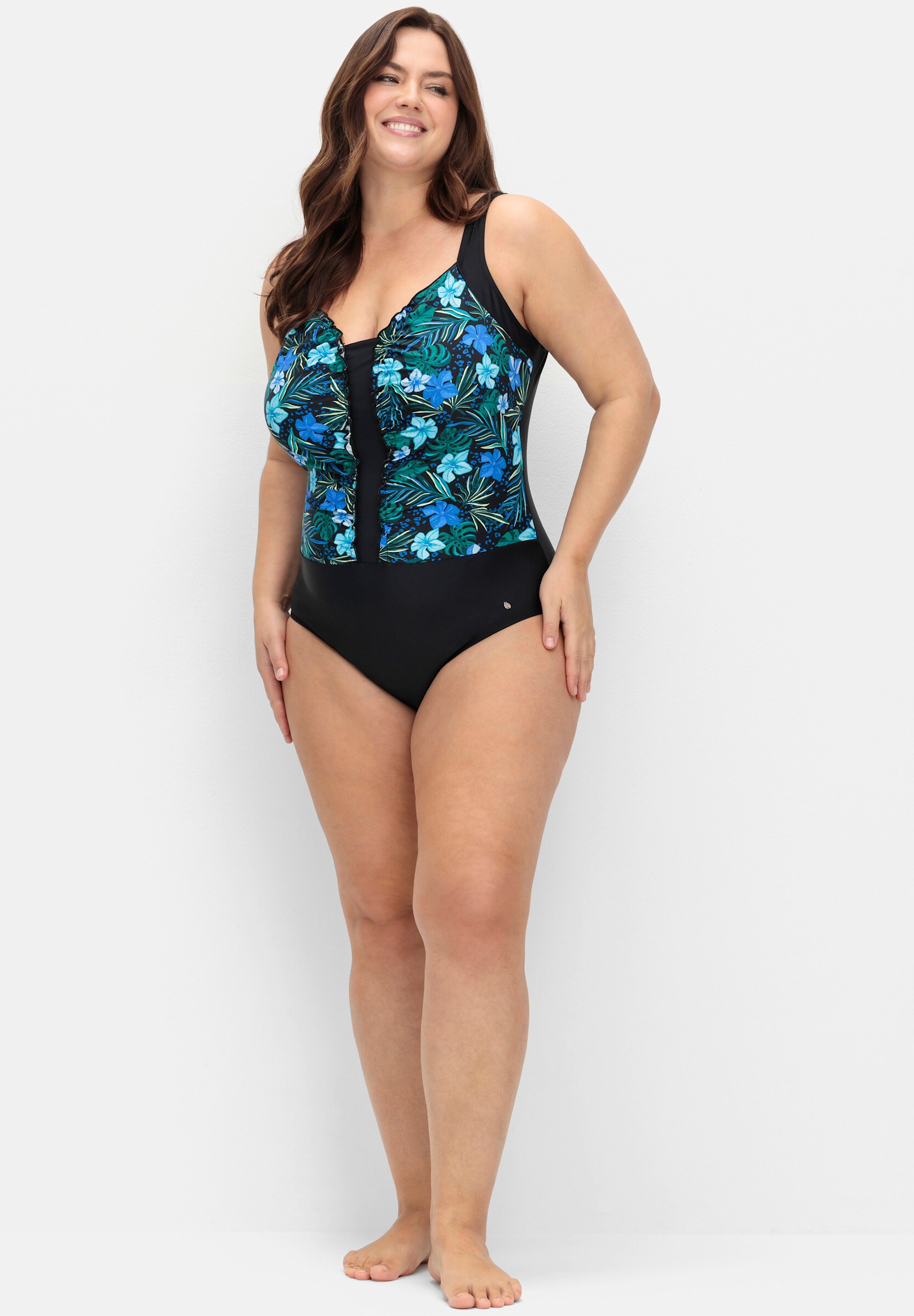 Sheego Badeanzug »Badeanzug Badeanzug mit Rüschenkanten« mit Blumenprint, stark formend