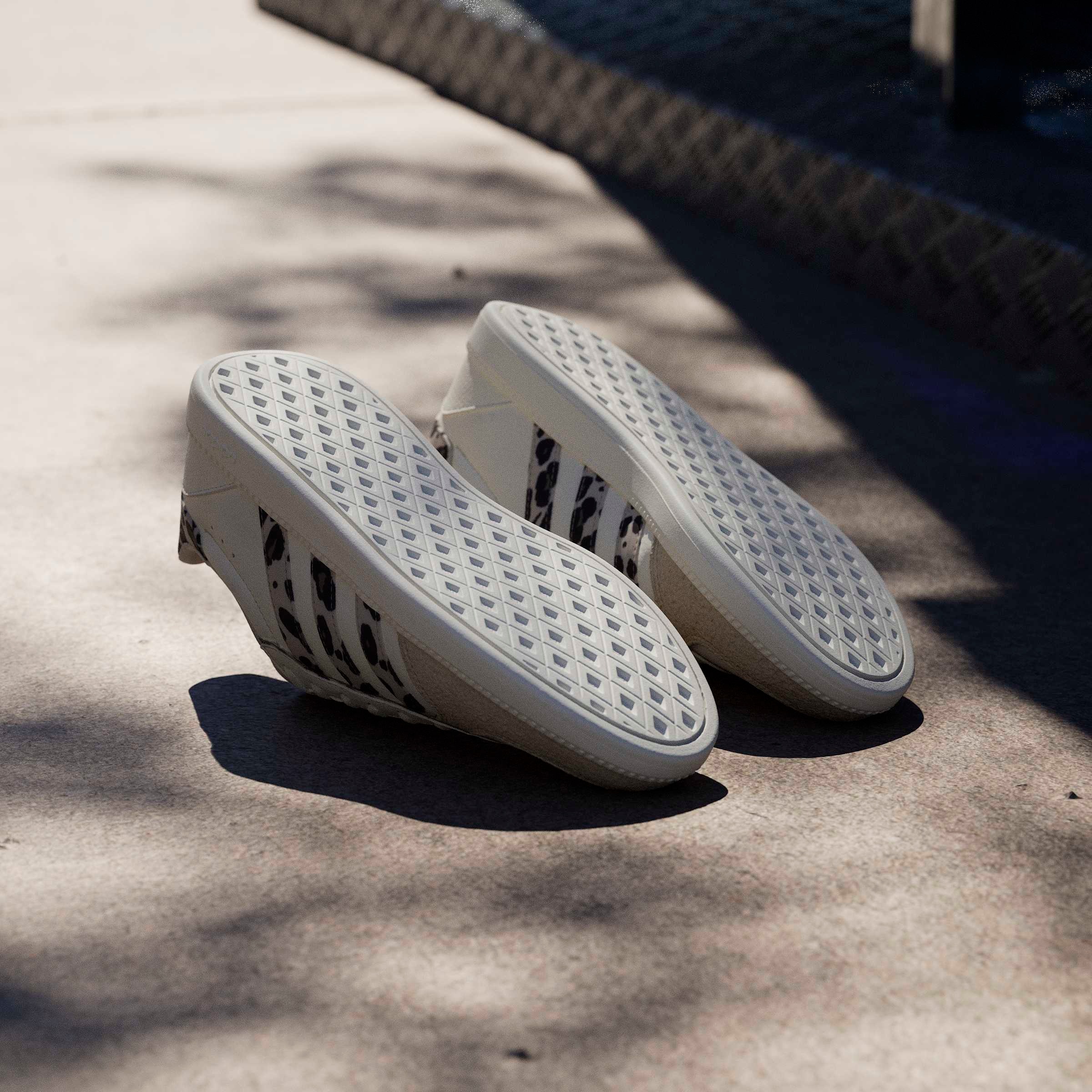 adidas Sportswear Sneaker »BREAKNET SLEEK«  inspiriert vom Design des adidas handball spezial