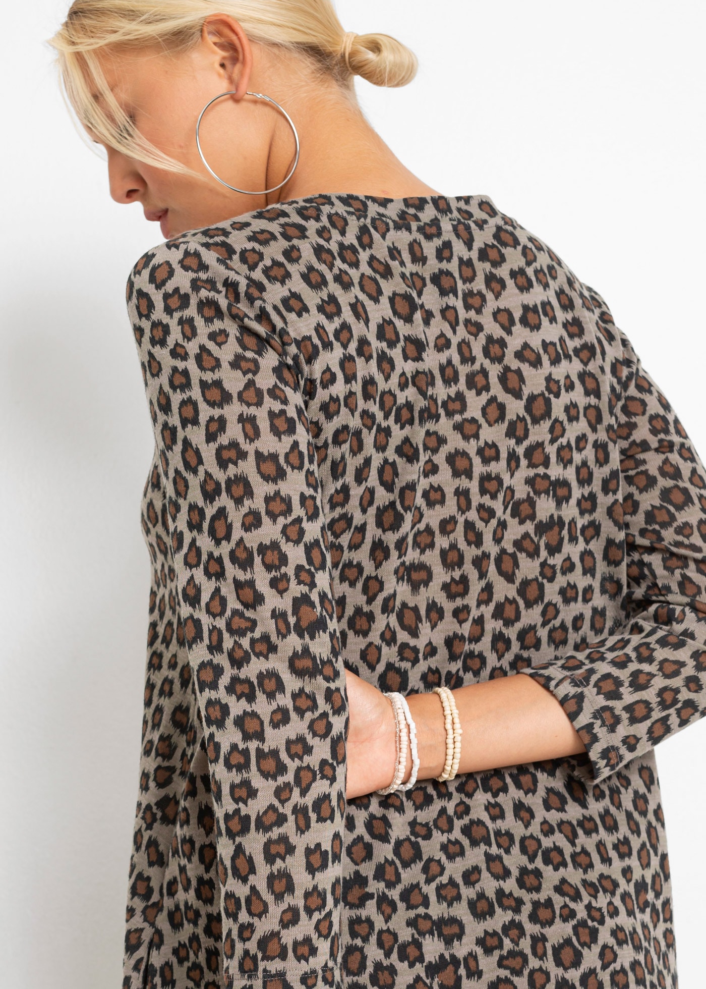 bonprix Shirtkleid für Alltag, aus Polyester und Baumwolle, mit O-Shape, in Ballonform