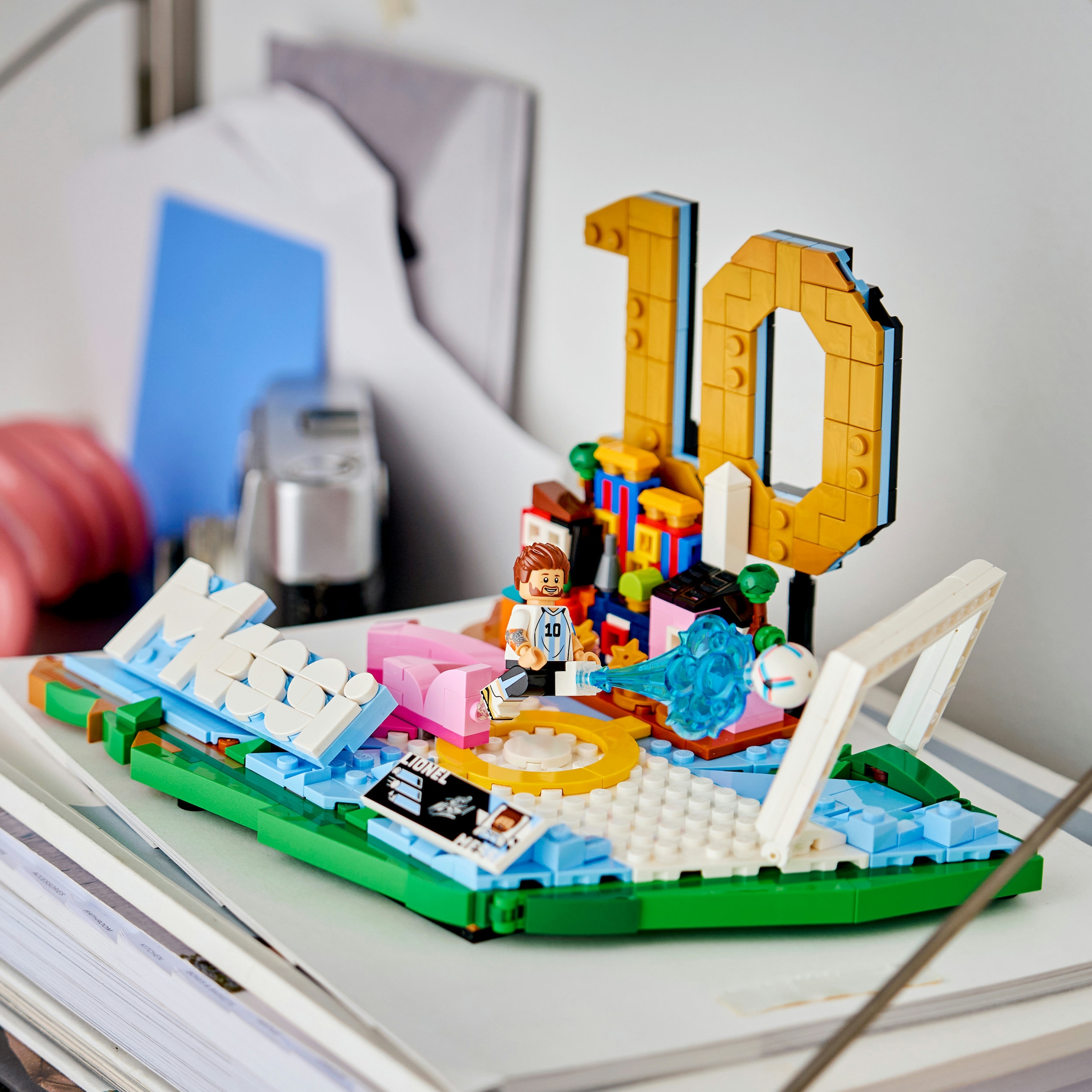 LEGO® Konstruktionsspielsteine »Lionel Messi – Fußball-Highlights (43011), LEGO Editions Football«
