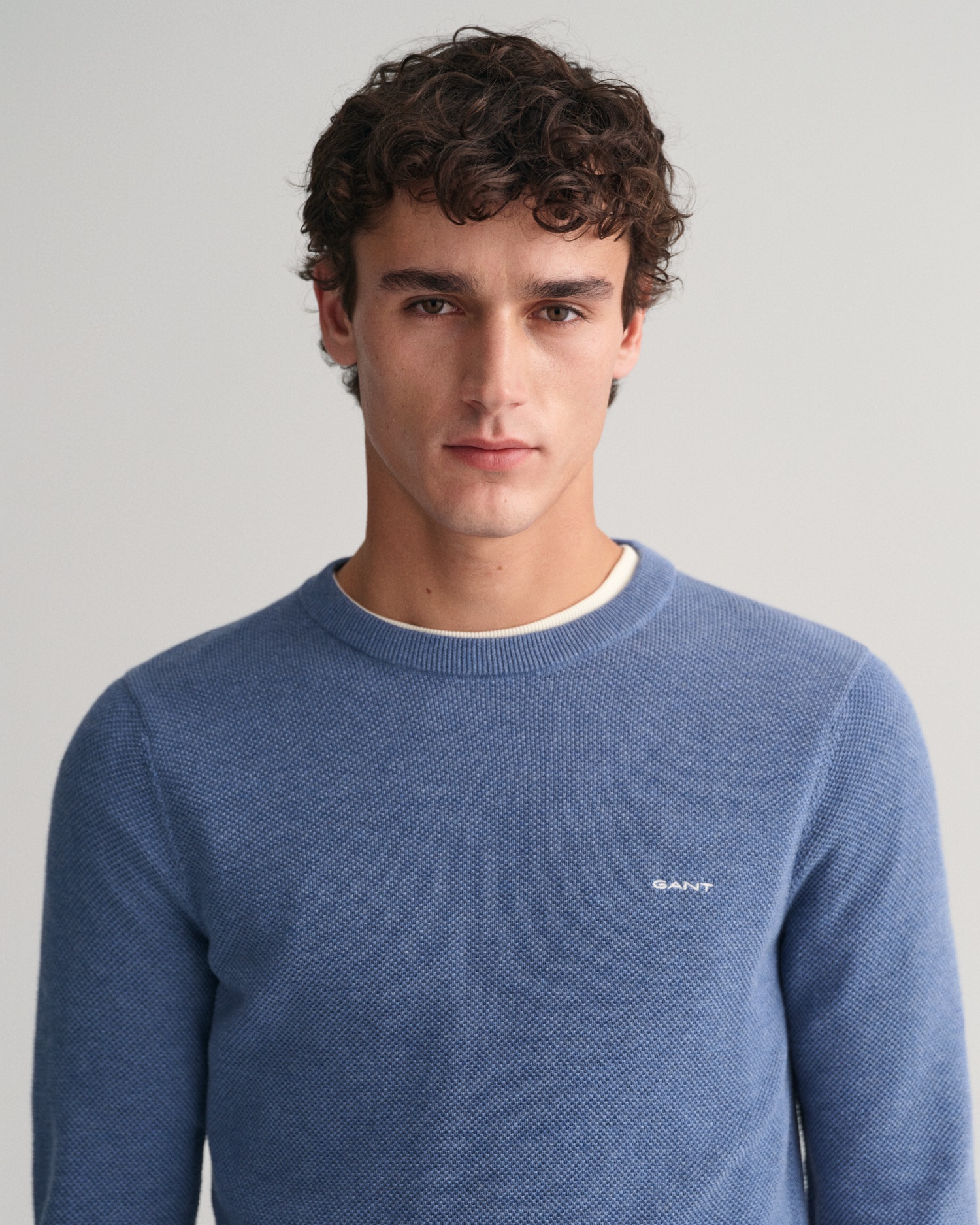 Gant Rundhalspullover »COTTON PIQUE C-NECK«, mit Logostickerei auf der Brust