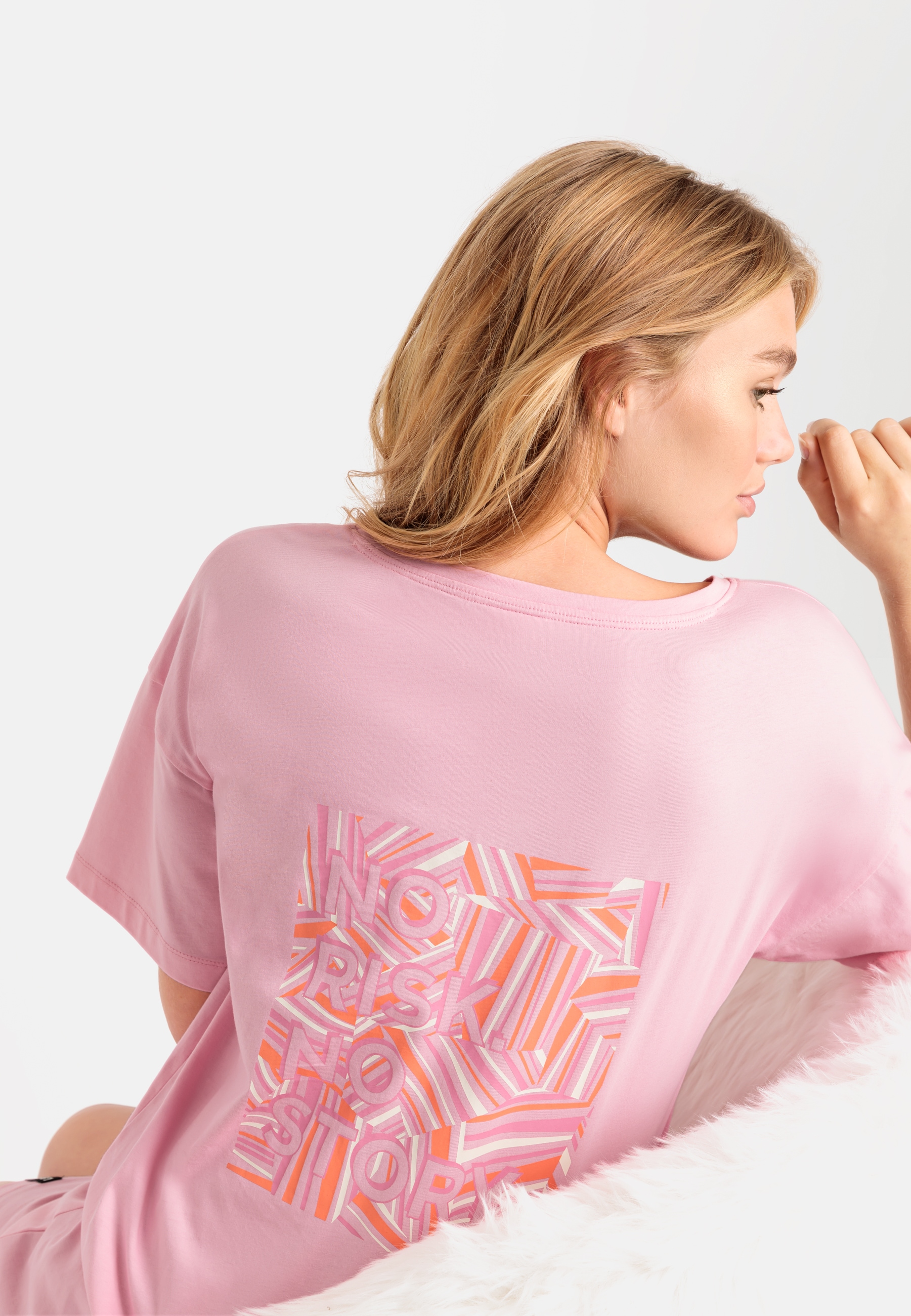 LSCN by LASCANA Sleepshirt, mit großem Rücken-Druck