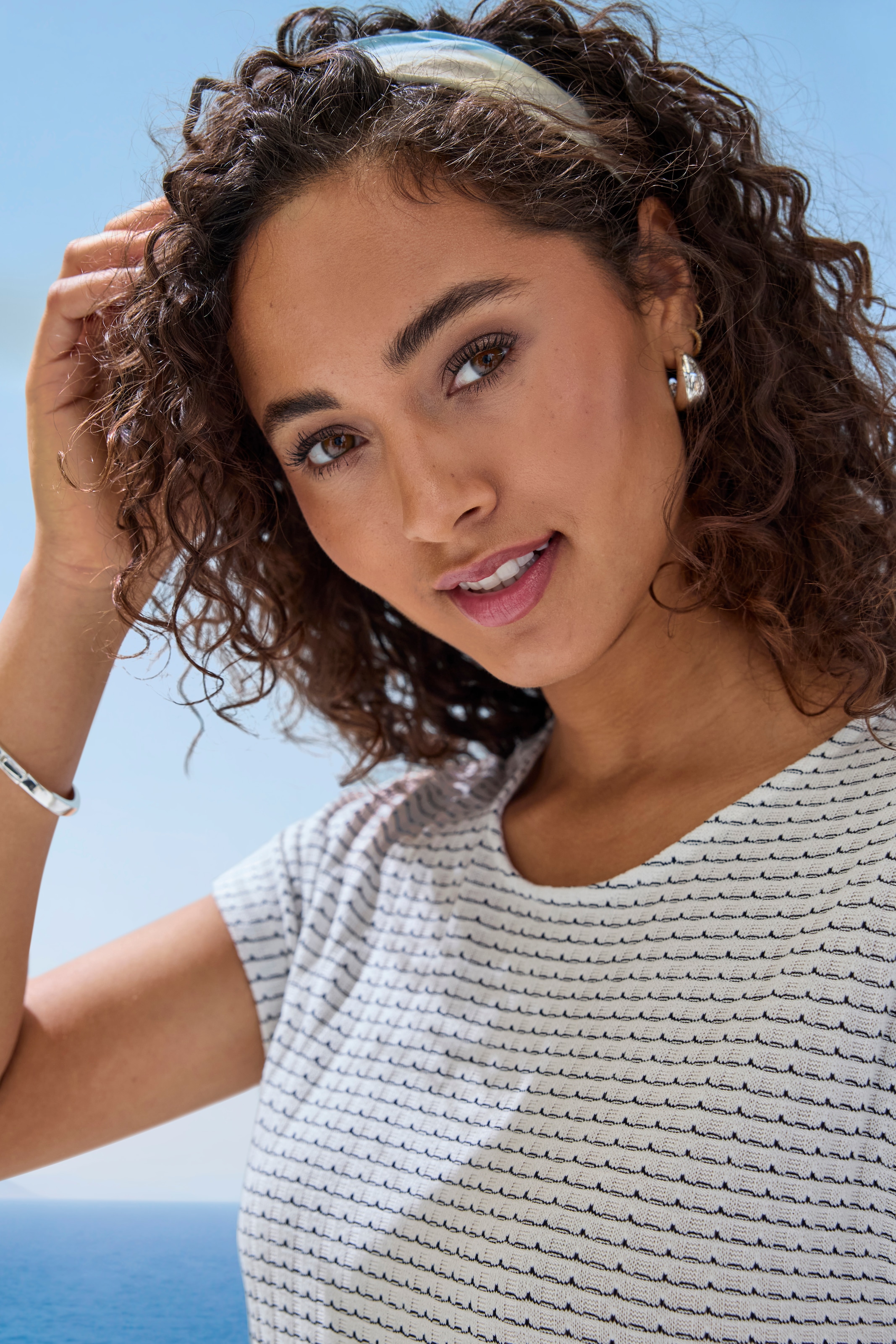 Vivance Kurzarmshirt »aus strukturierter Strickqualität« mit Gummizug im Bund