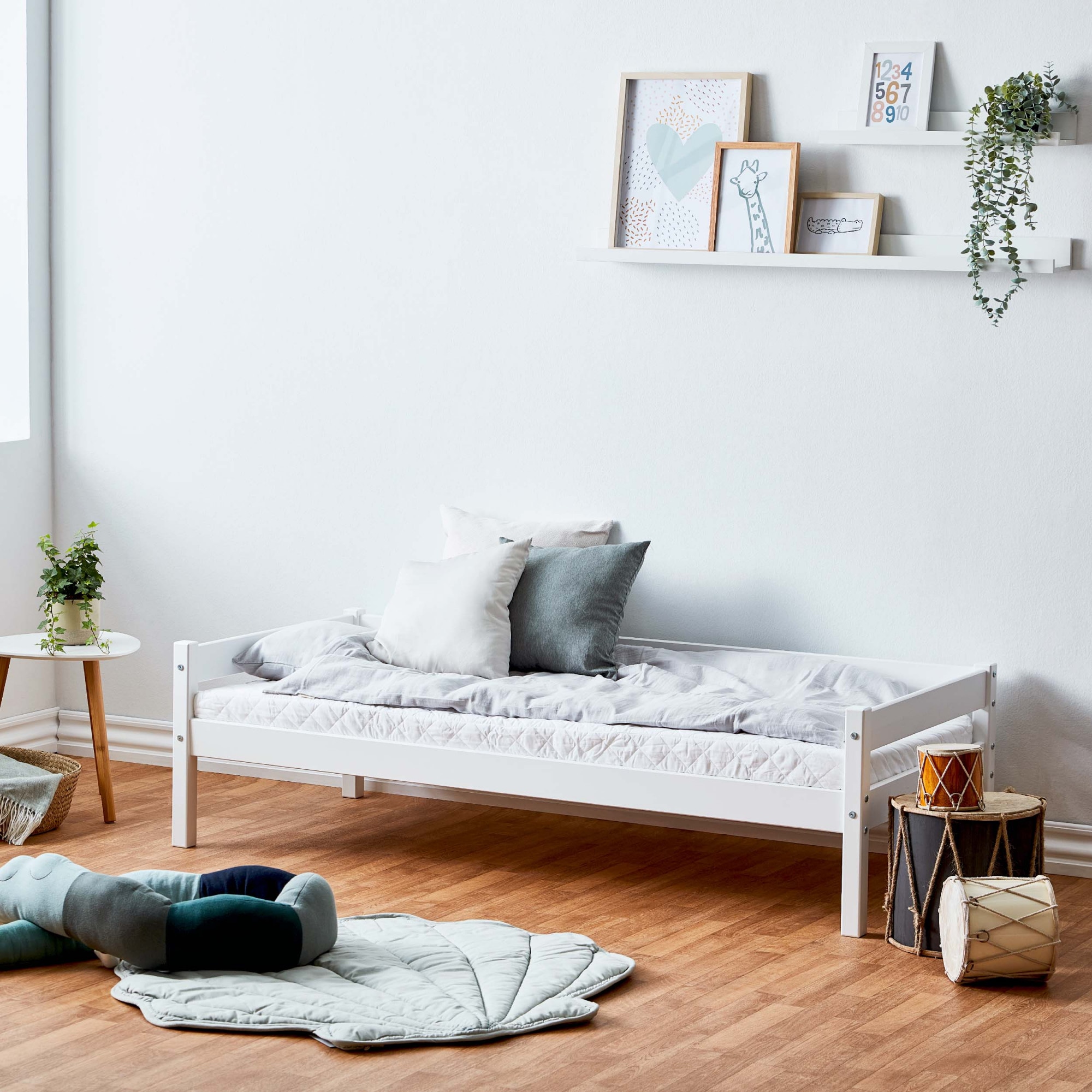 Lüttenhütt Kinderbett »ECO One, Einzelbett, skandinavisches Design«, wahlweise mit Matratze, Liegefläche 70x160 cm