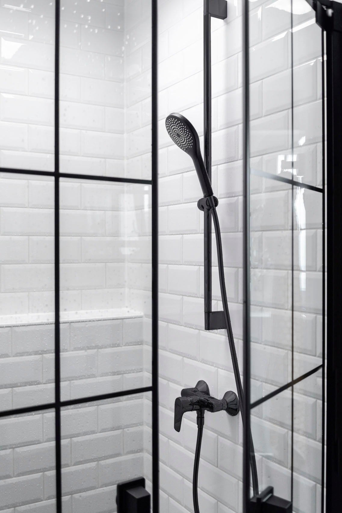 WENKO Handbrause »Watersaving«, (1 tlg.), Schwarz matt, Ø 9,5 cm
