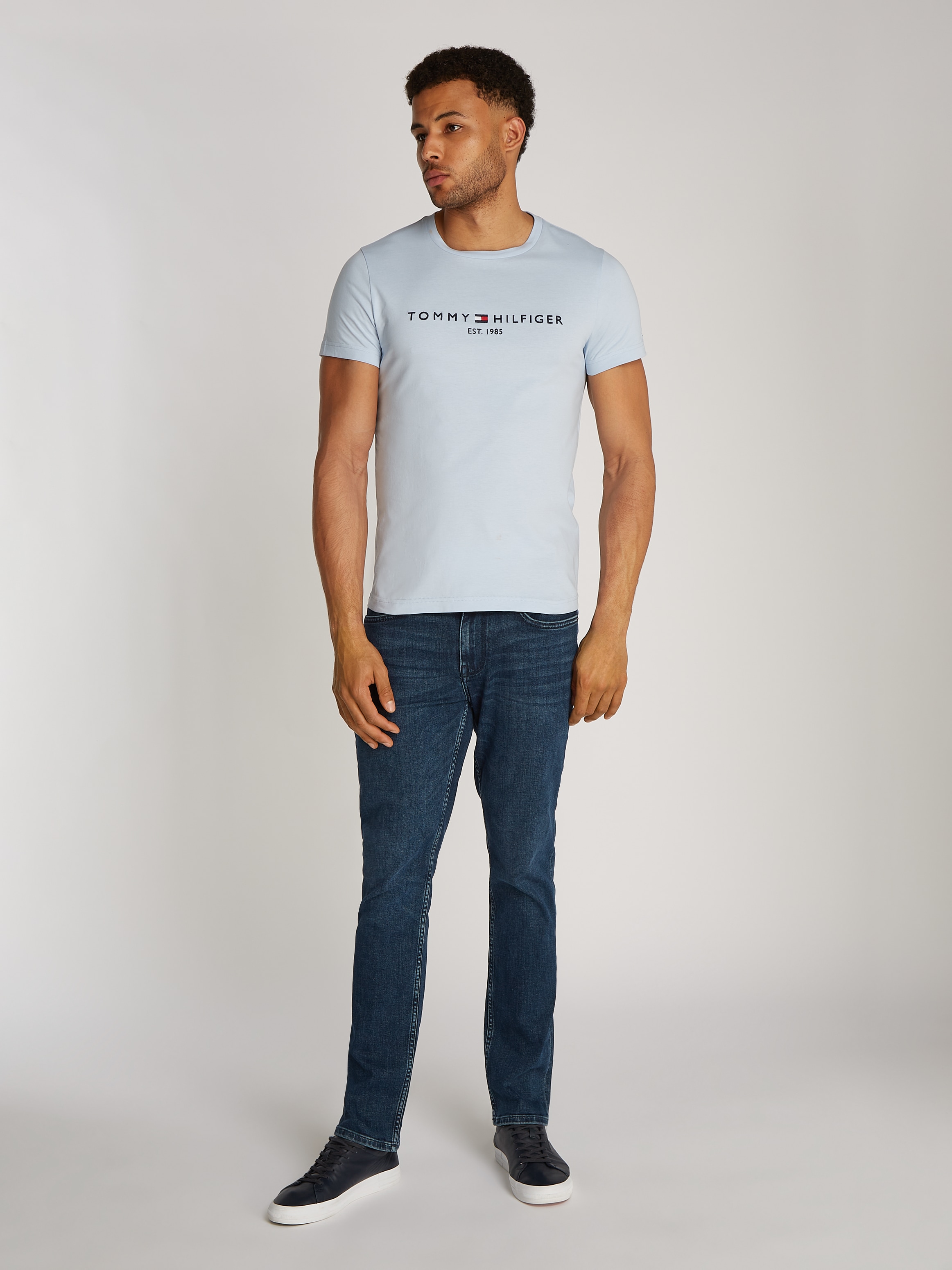 Tommy Hilfiger T-Shirt »TOMMY LOGO TEE«, aus reiner, nachhaltiger Baumwolle