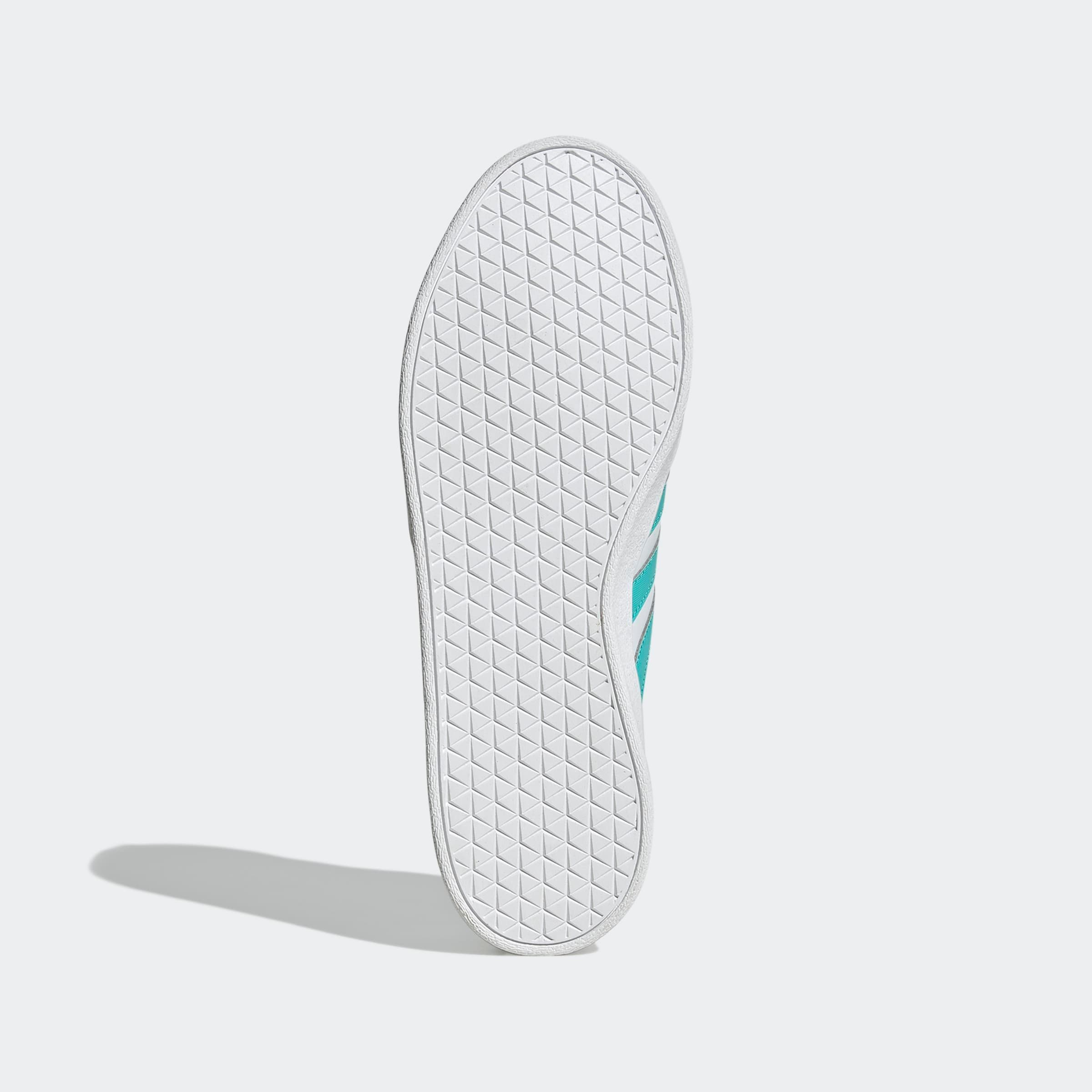 adidas Performance Sneaker »MERCEDES - AMG PETRONAS FORMULA ONE TEAM VL COURT SCHUH«, Mercedes AMG Motorsport