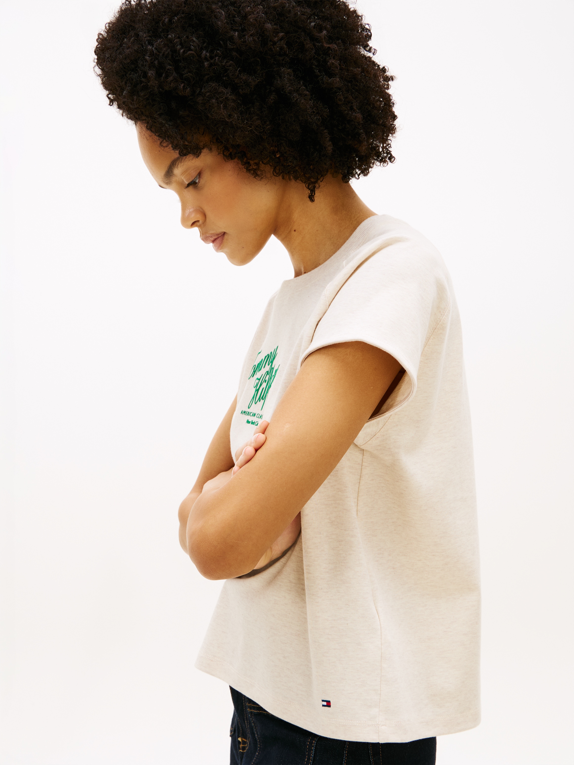 Tommy Hilfiger Kurzarmshirt »SEASONAL SCRIPT CAP SLV TEE« mit Raglanärmeln, Relaxed Fit