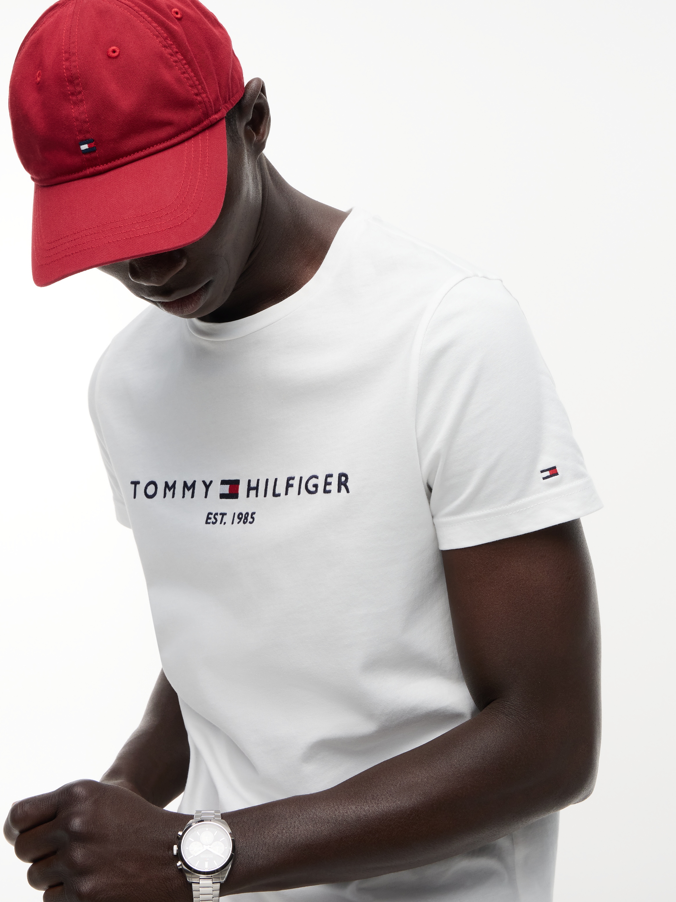 Tommy Hilfiger T-Shirt »TOMMY FLAG HILFIGER TEE« aus Bio-Baumwolle, Regular Fit