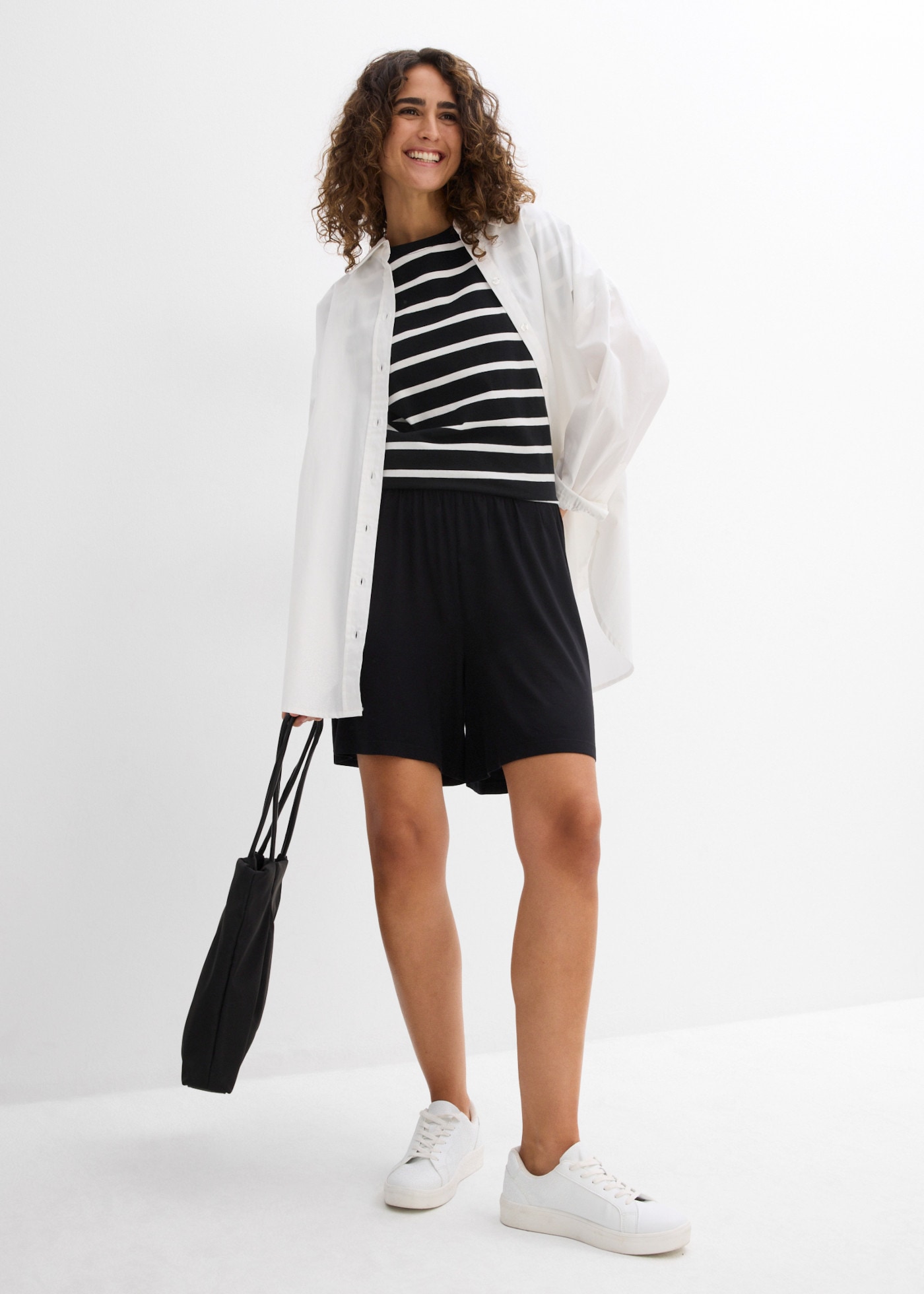 bonprix Shorts  mit Schlupfbund, aus Viskose, Loose Fit, in verschiedenen Größen