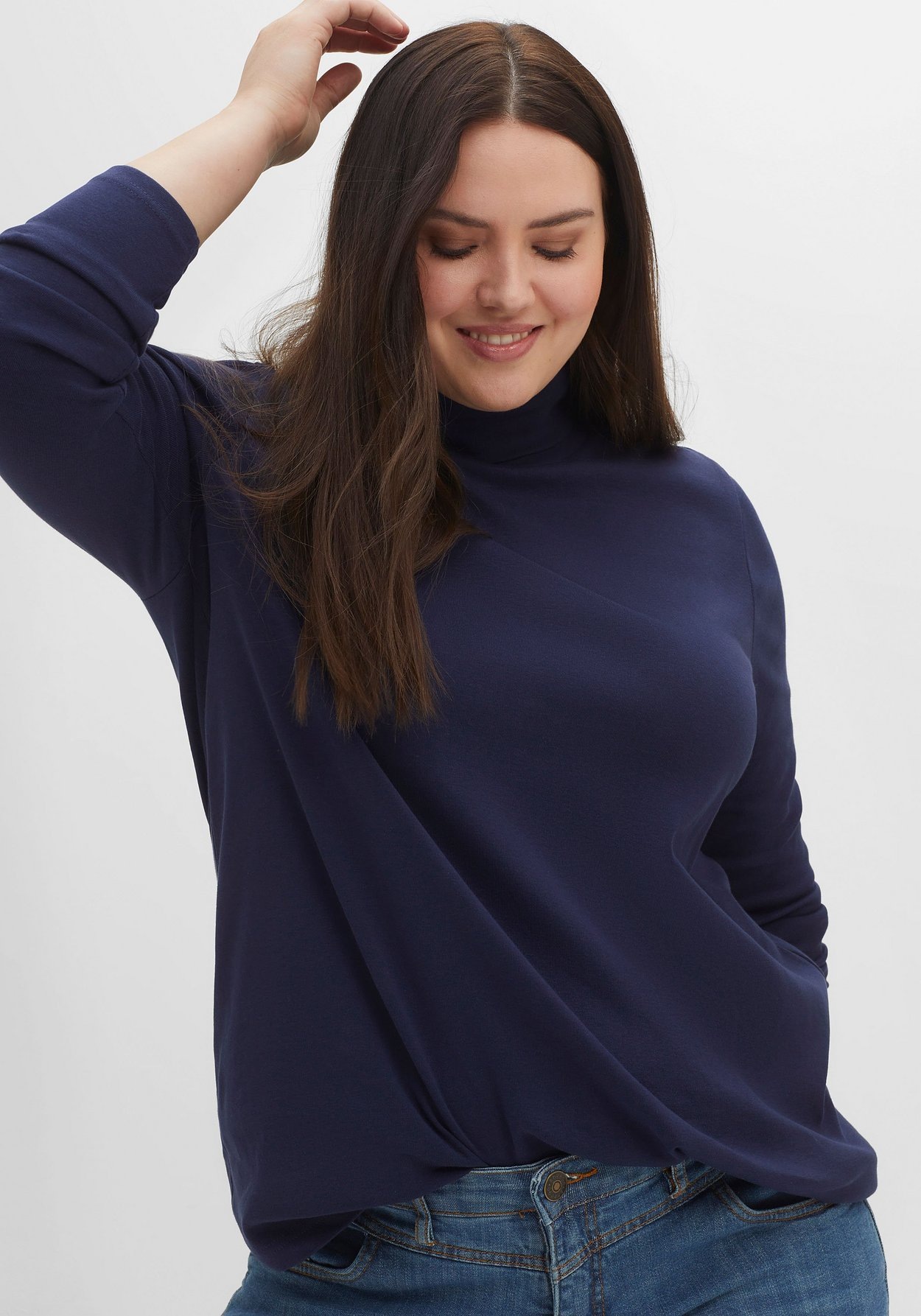Sheego Langarmshirt »Langarmshirt mit Rollkragen, in A-Linie«, mit Rollkragen, in A-Linie