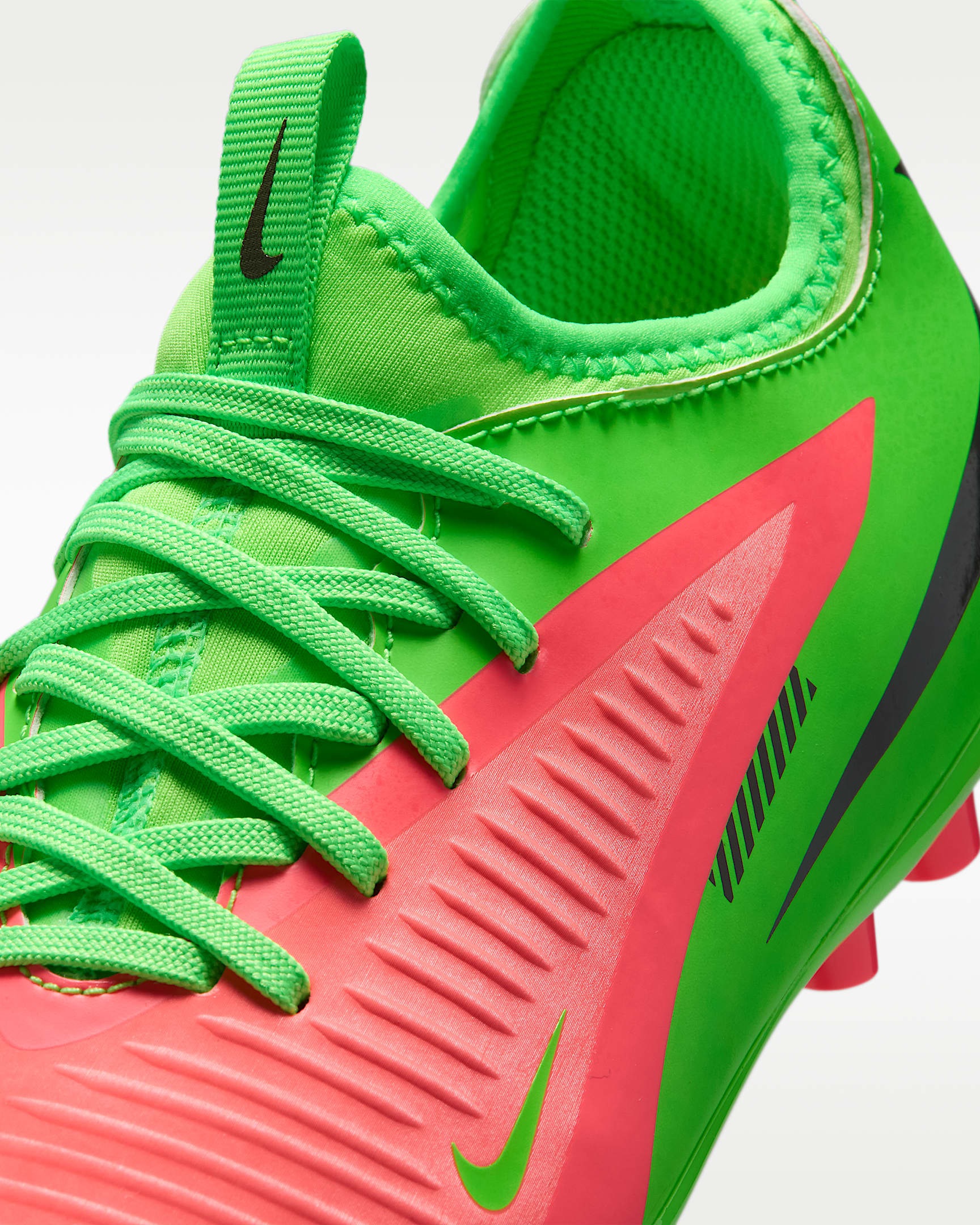 Nike Fußballschuh »JR PHANTOM 6 LOW ACAD AG EH«  Erling Haarland, für Kinder & Jugendliche