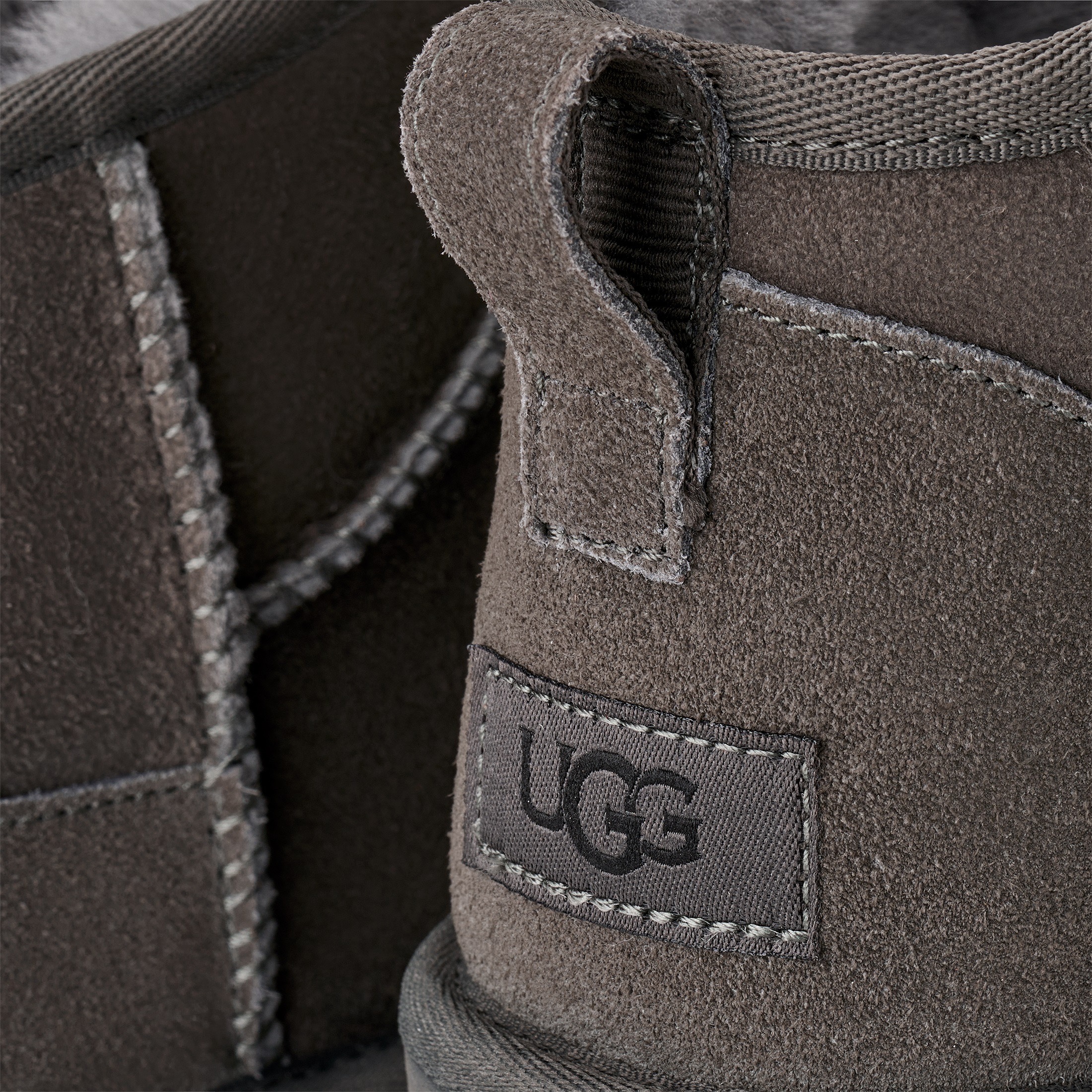 UGG Schlupfboots »M CLASSIC ULTRA MINI«  , Winterboots, Snowboot, Stiefel mit Lammfellfutter